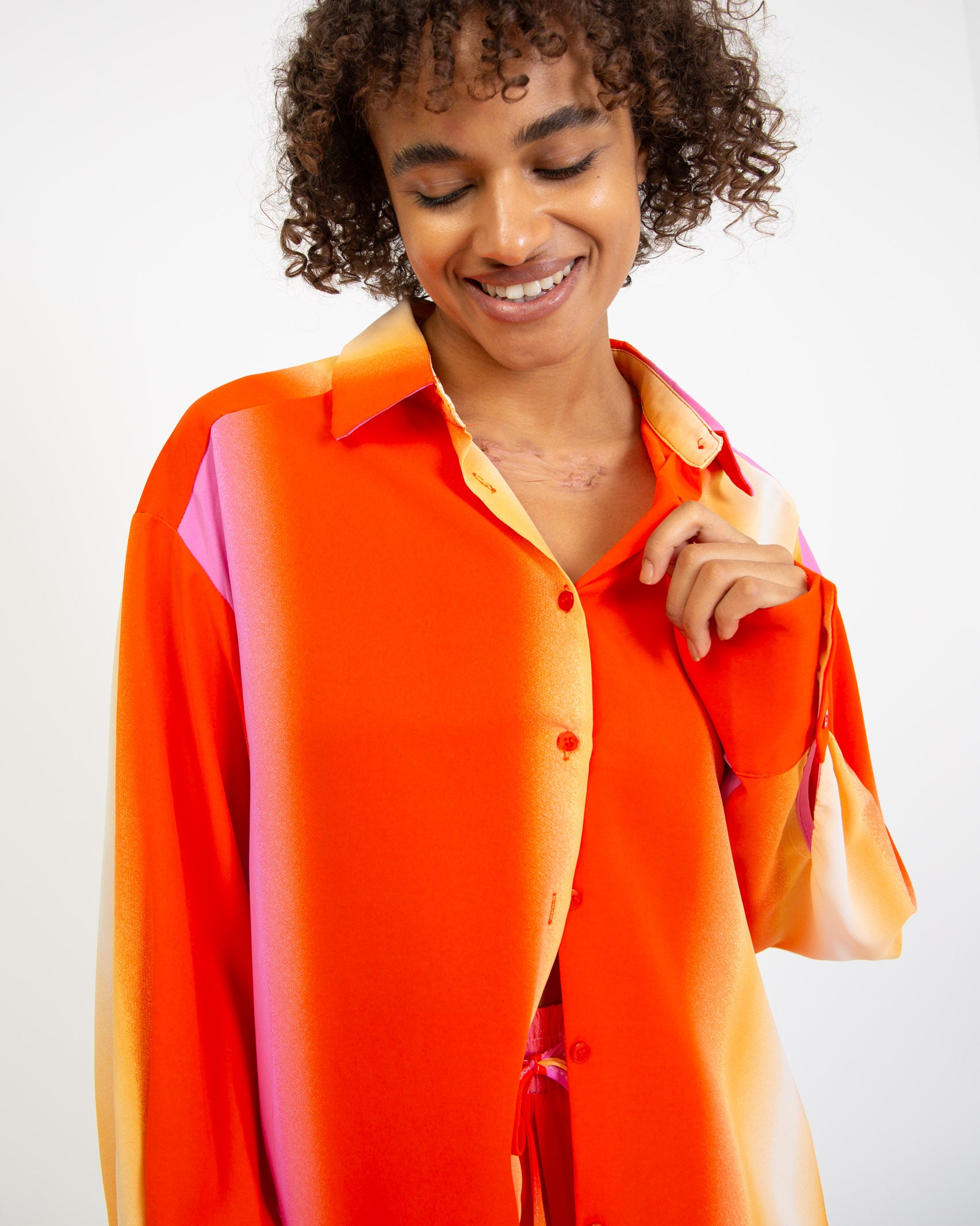 Bluse mit buntem Farbverlauf - Broke + Schön