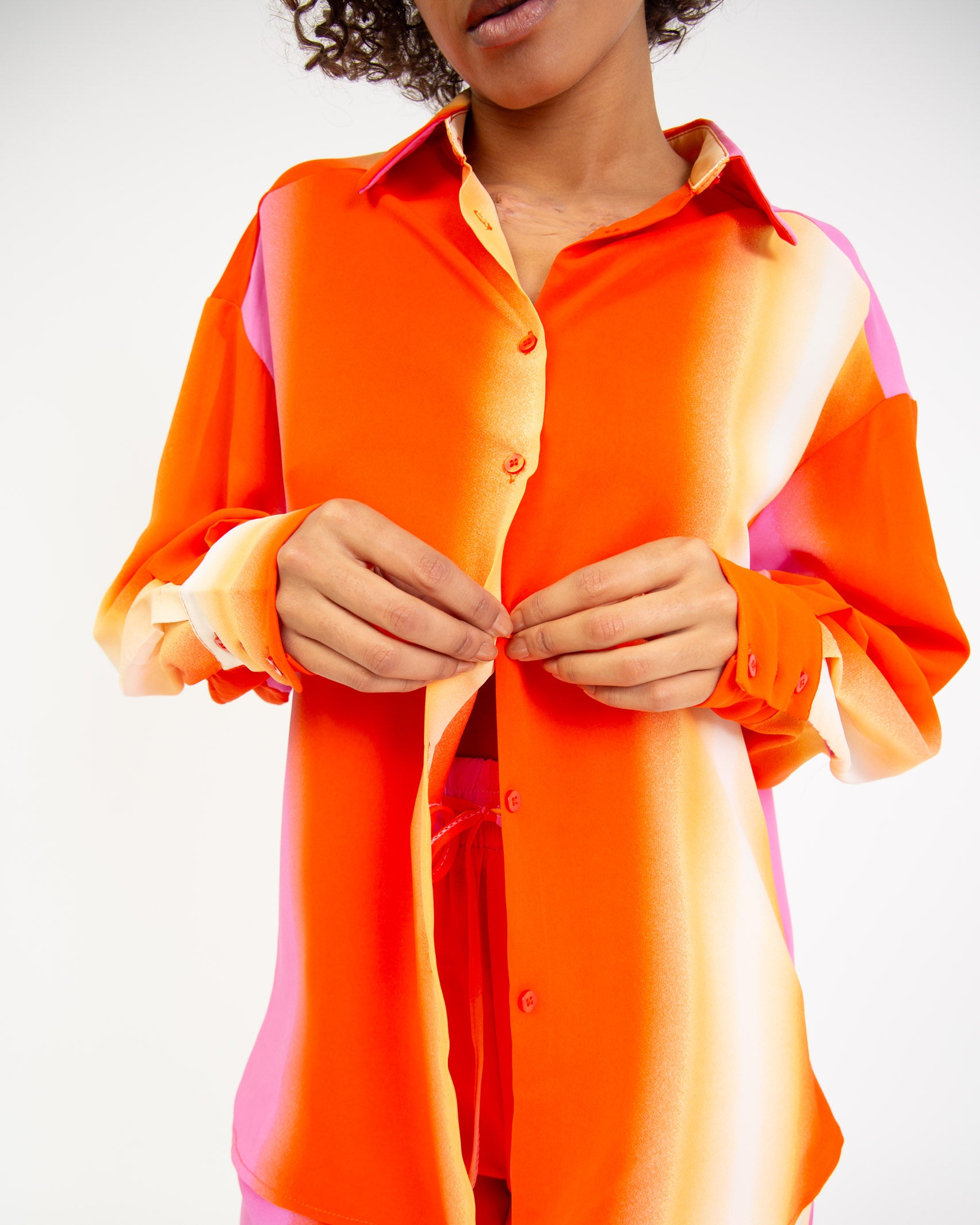 Bluse mit buntem Farbverlauf - Broke + Schön