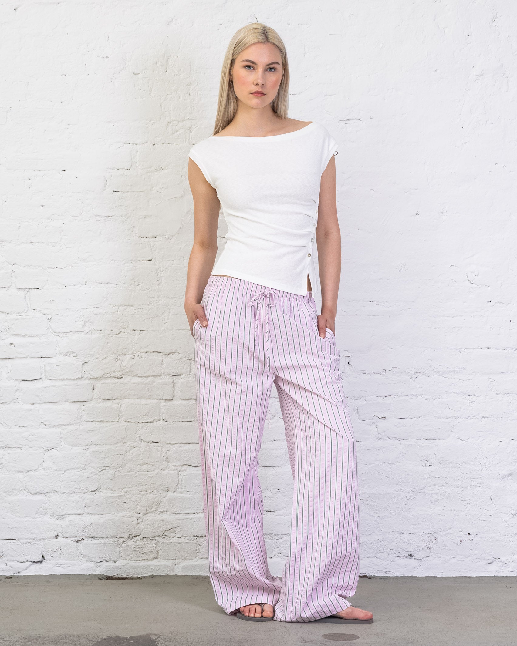 Rosa gestreifte Hose