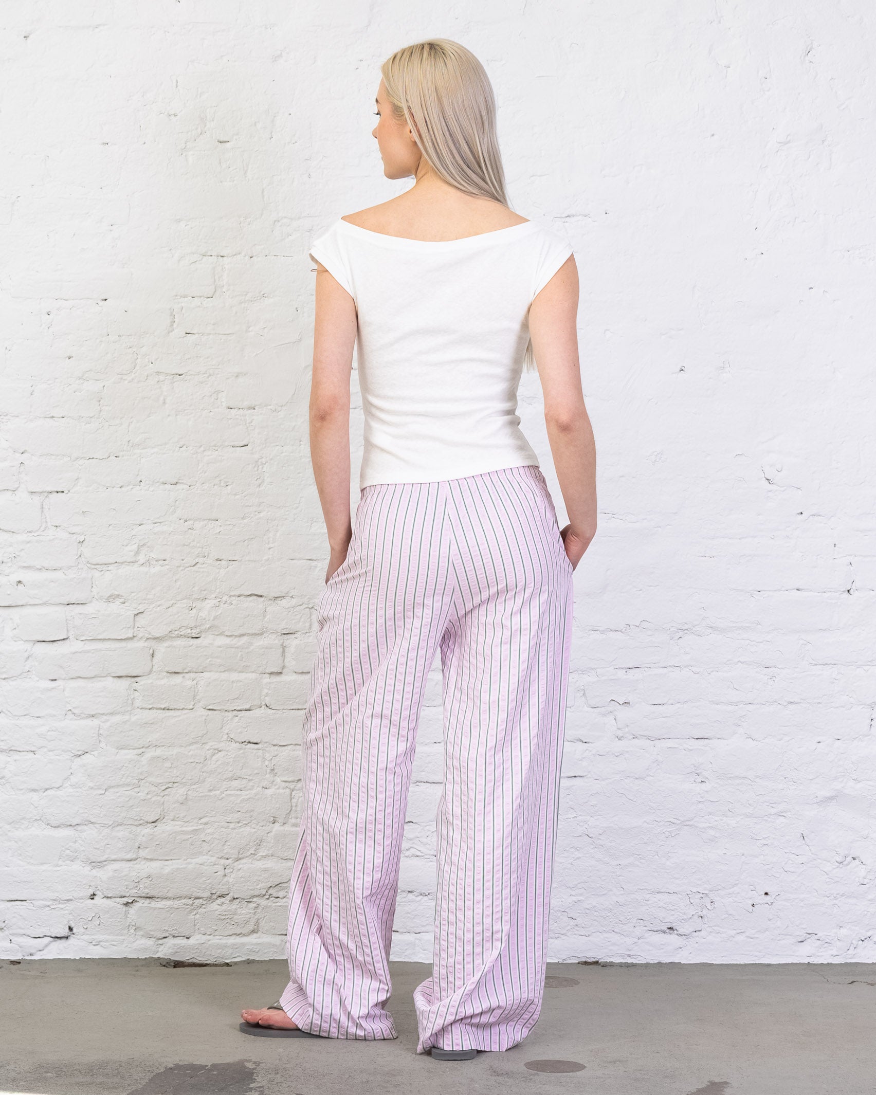 Rosa gestreifte Hose