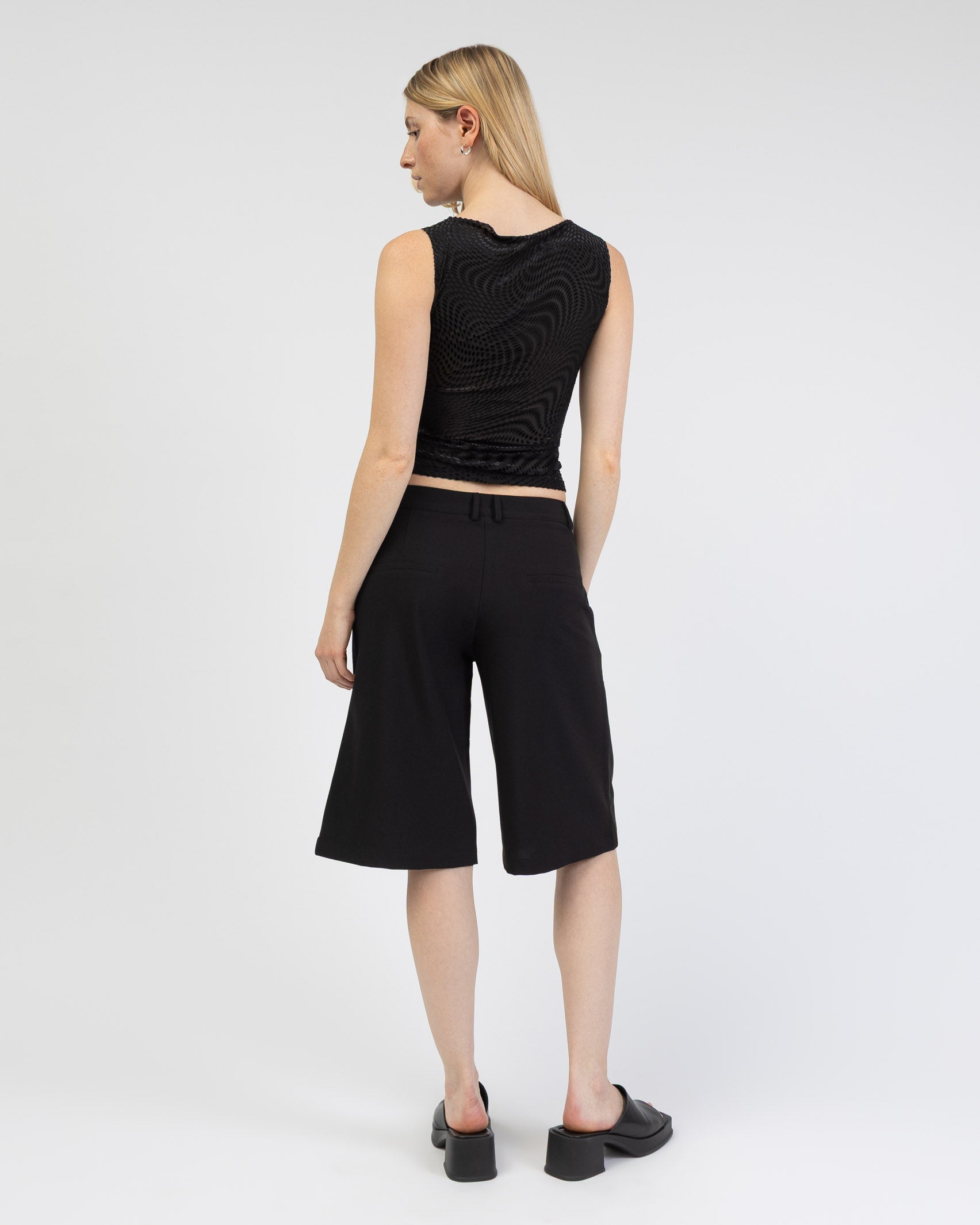 Transparentes Top mit U-Boot Ausschnitt