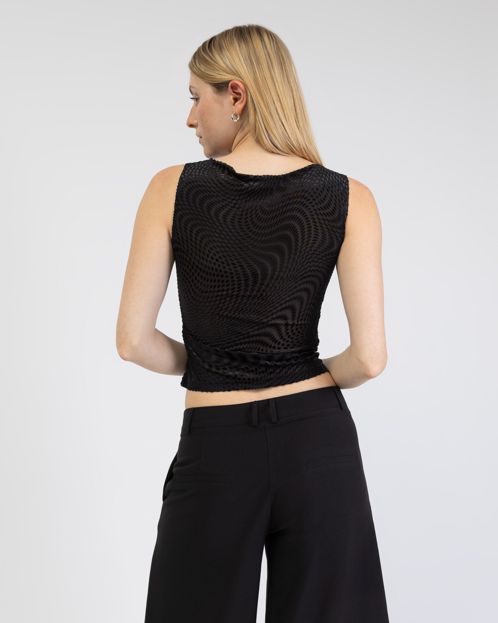 Transparentes Top mit U-Boot Ausschnitt