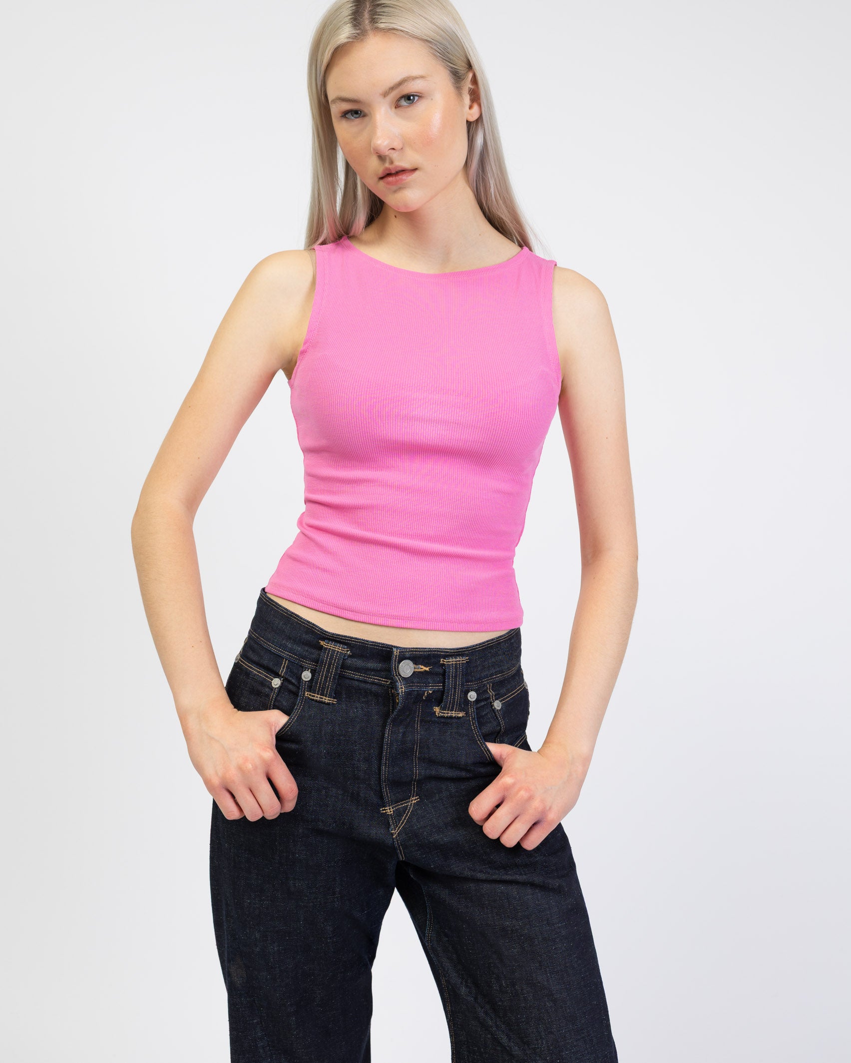 Basic Top mit U-Boot Ausschnitt