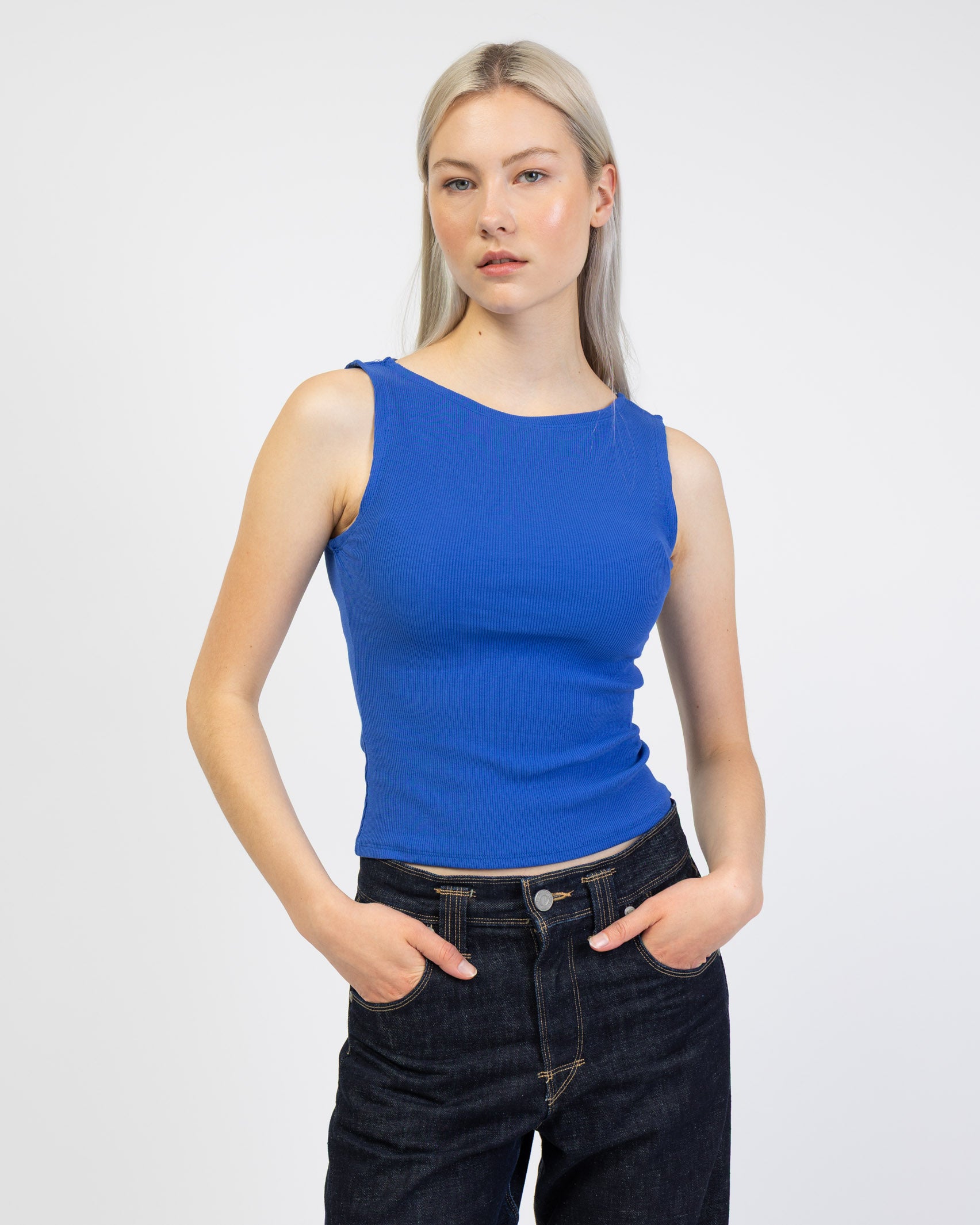 Basic Top mit U-Boot Ausschnitt