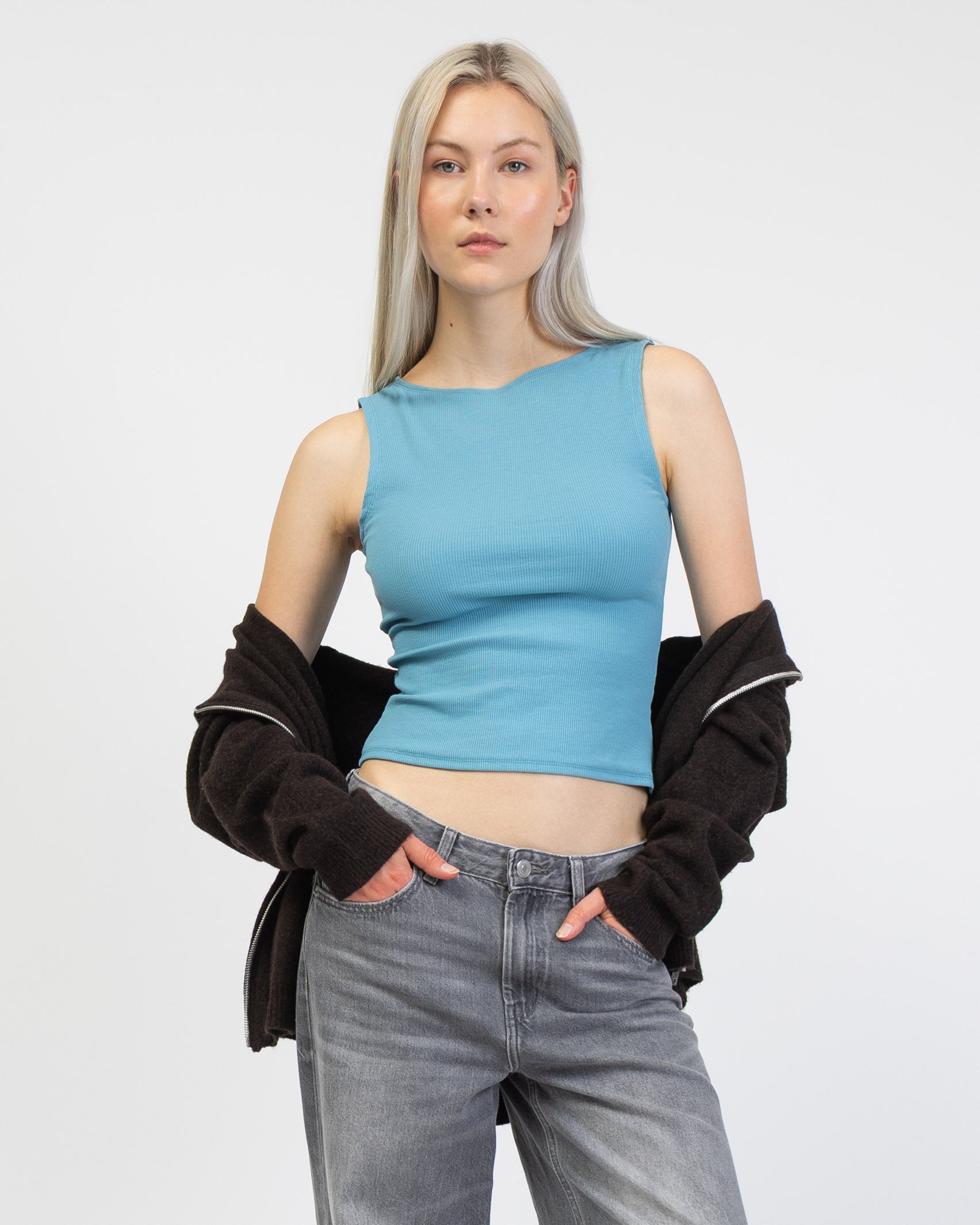 Basic Top mit U-Boot Ausschnitt