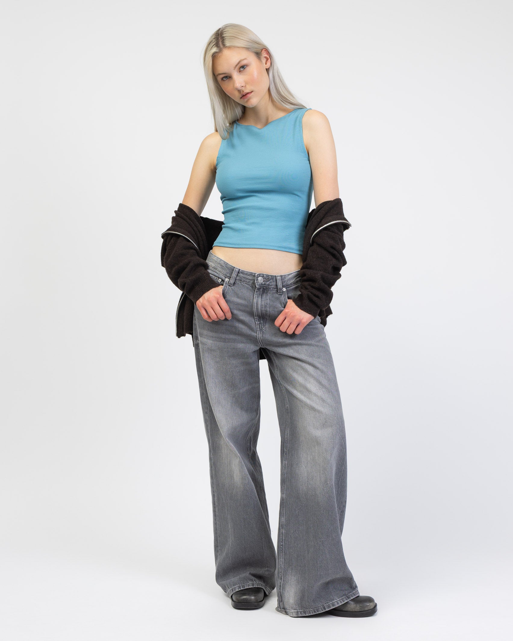 Basic Top mit U-Boot Ausschnitt