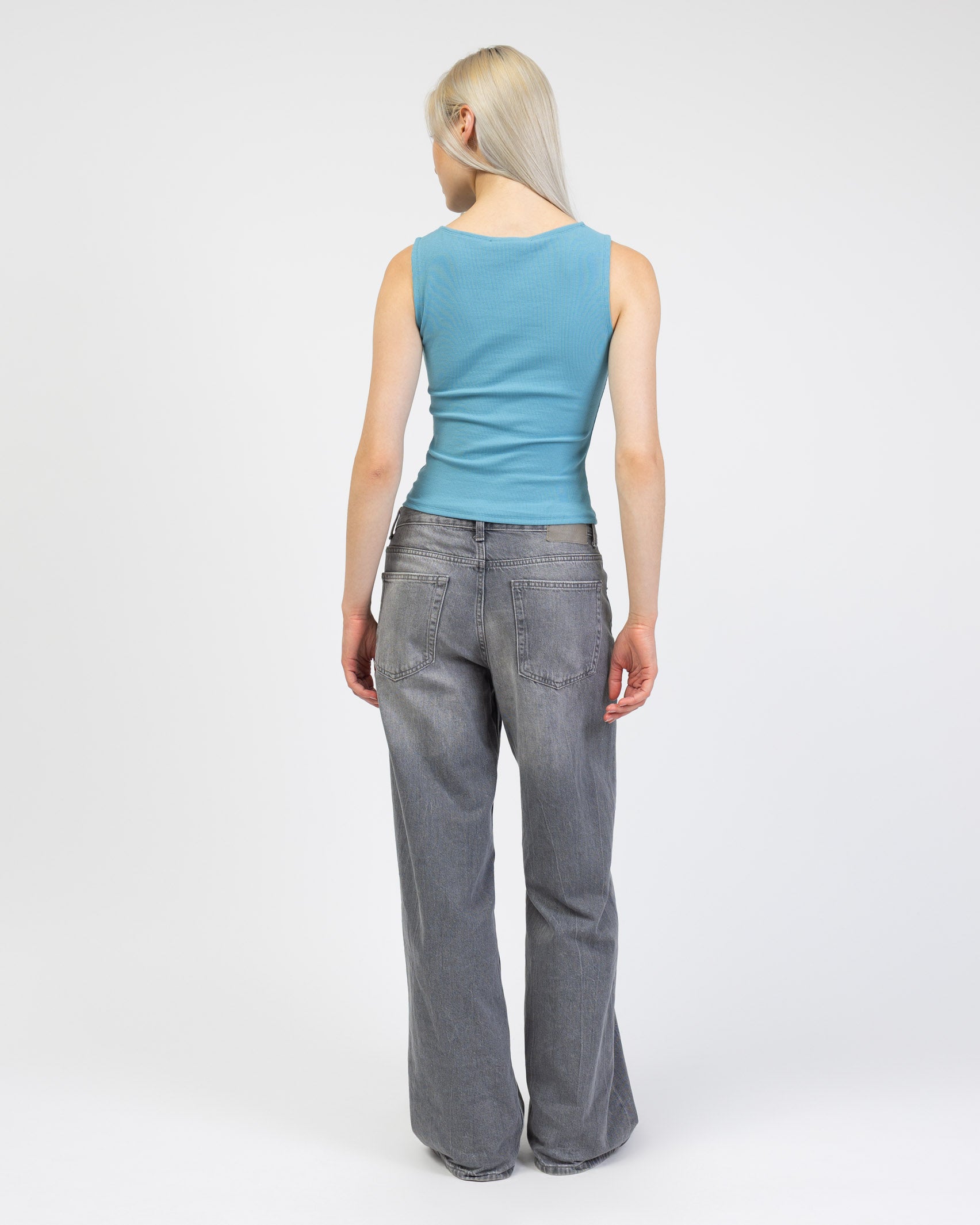 Basic Top mit U-Boot Ausschnitt