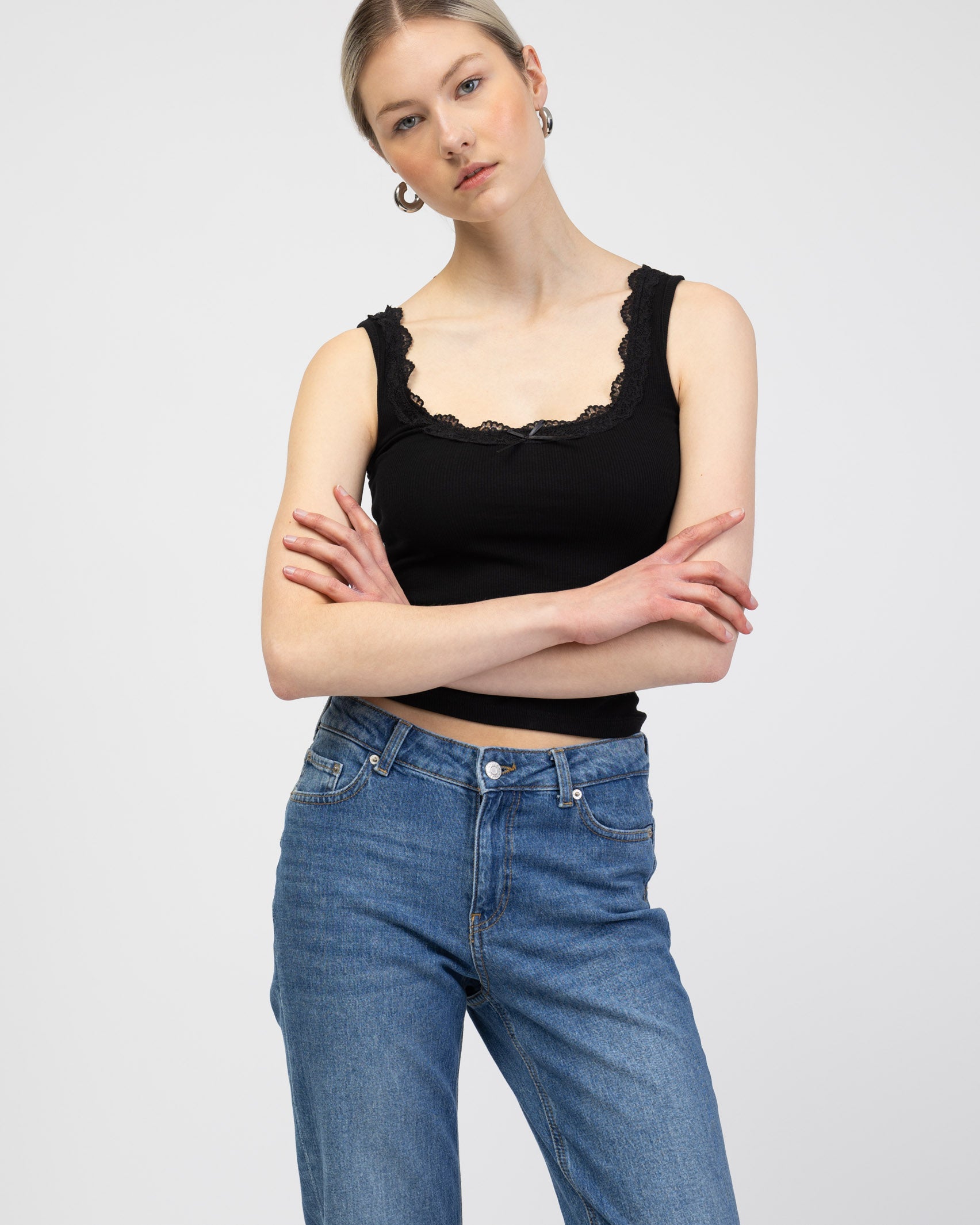 Tanktop mit Spitzendetails