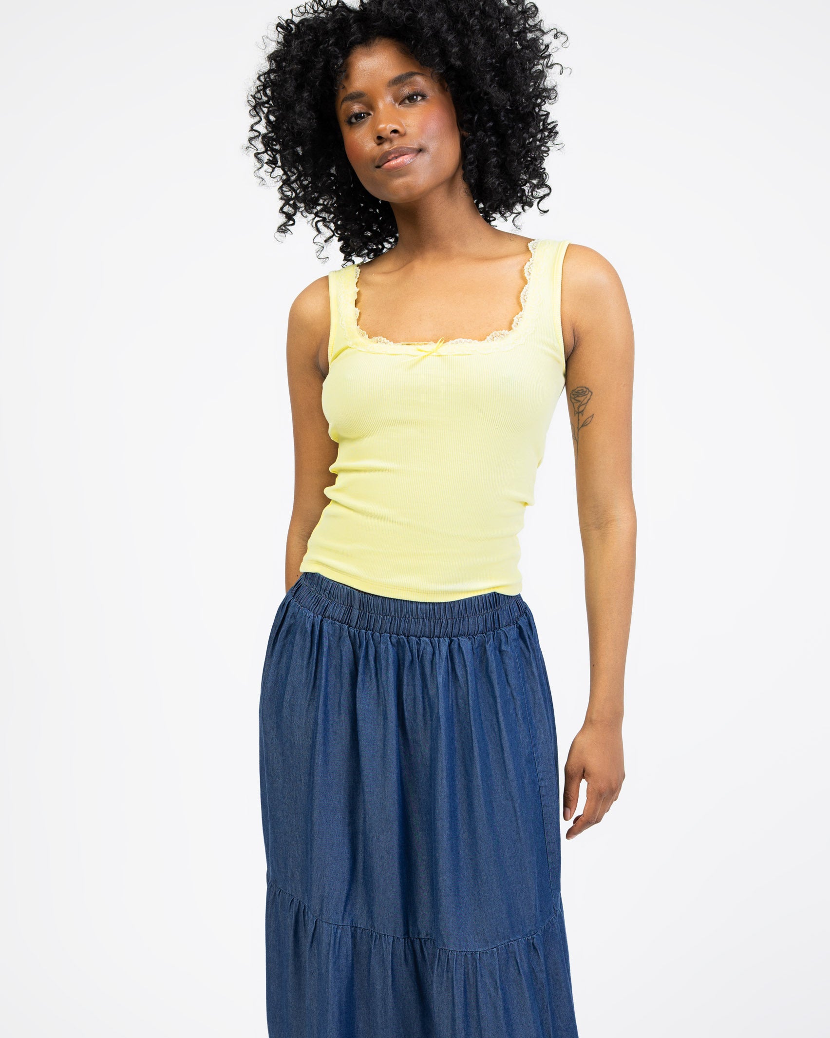 Tanktop mit Spitzendetails