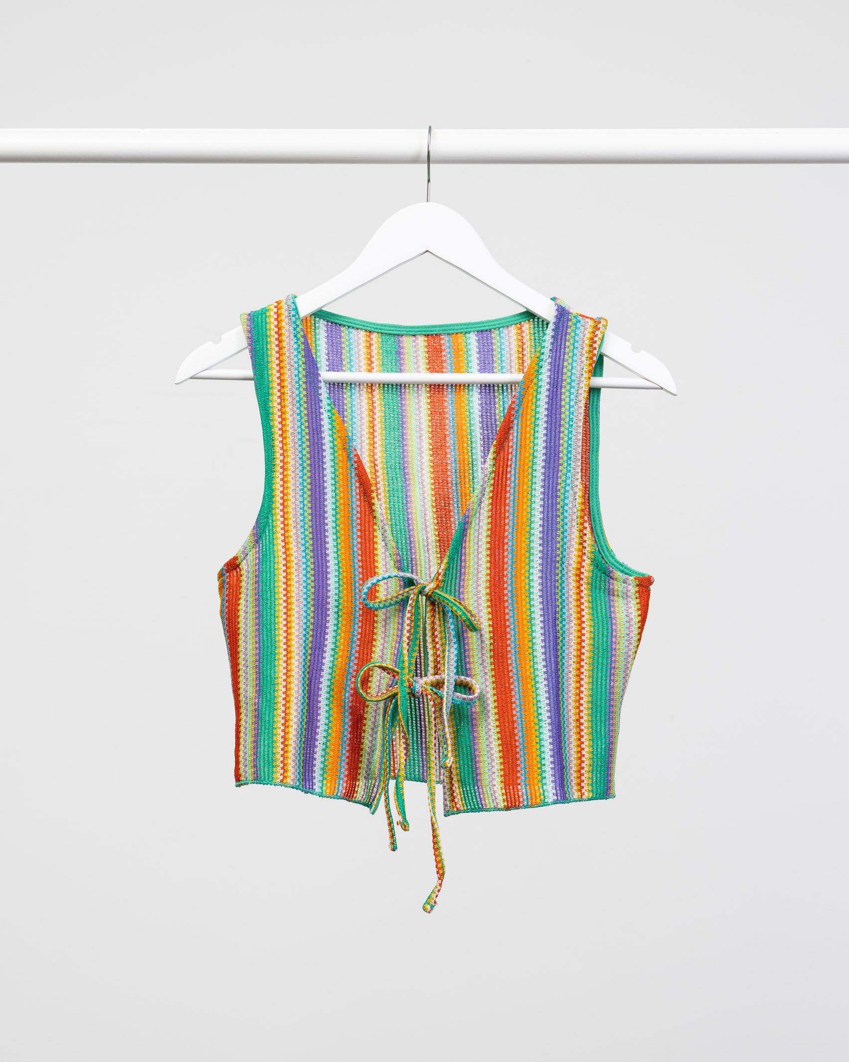 Buntes Top in Häkeloptik