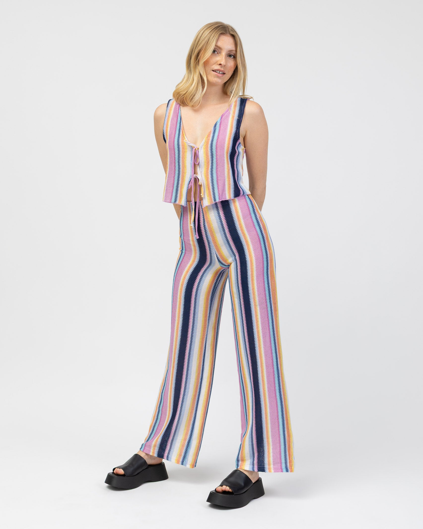 Buntes Top in Häkeloptik