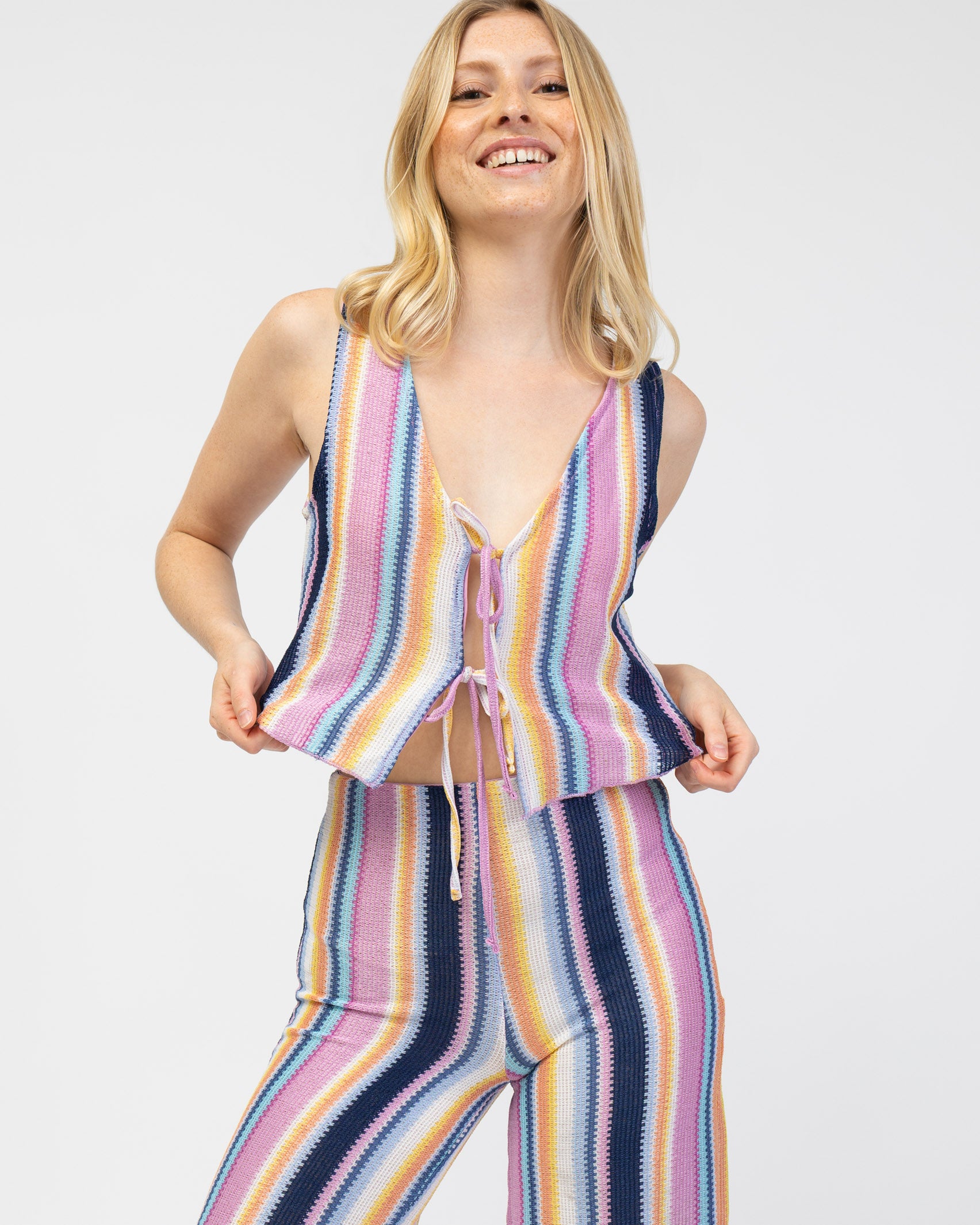 Buntes Top in Häkeloptik