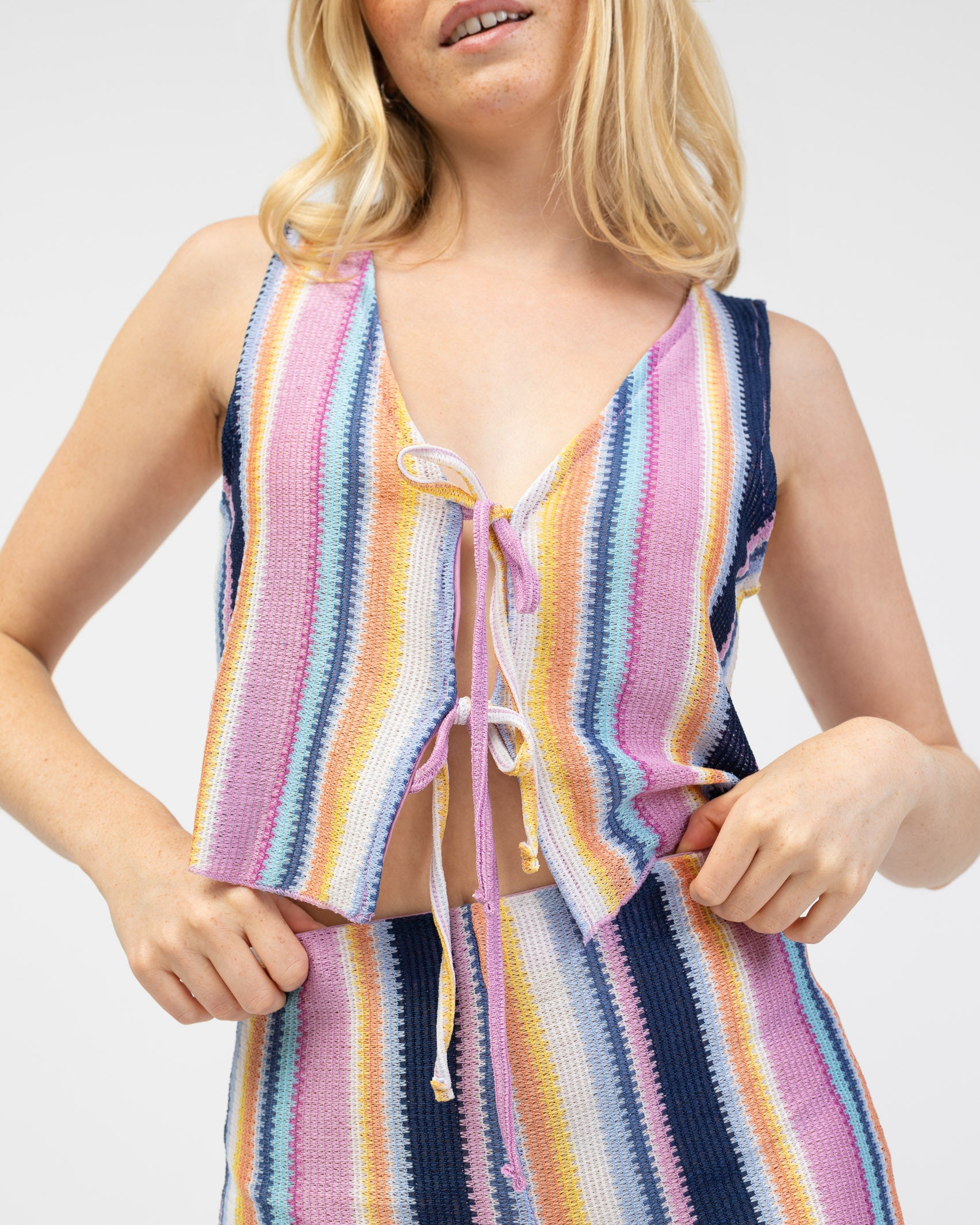 Buntes Top in Häkeloptik