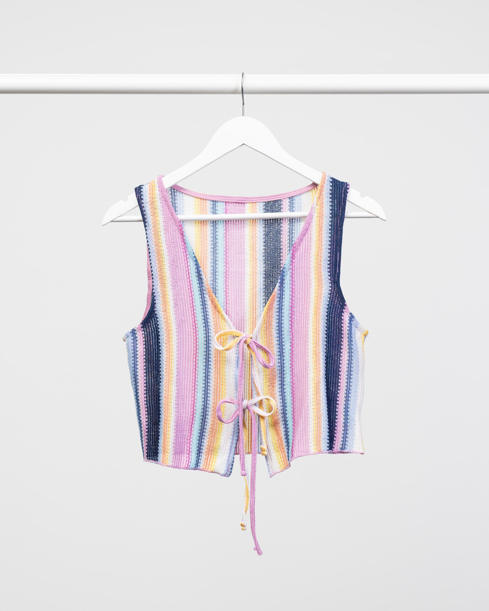 Buntes Top in Häkeloptik