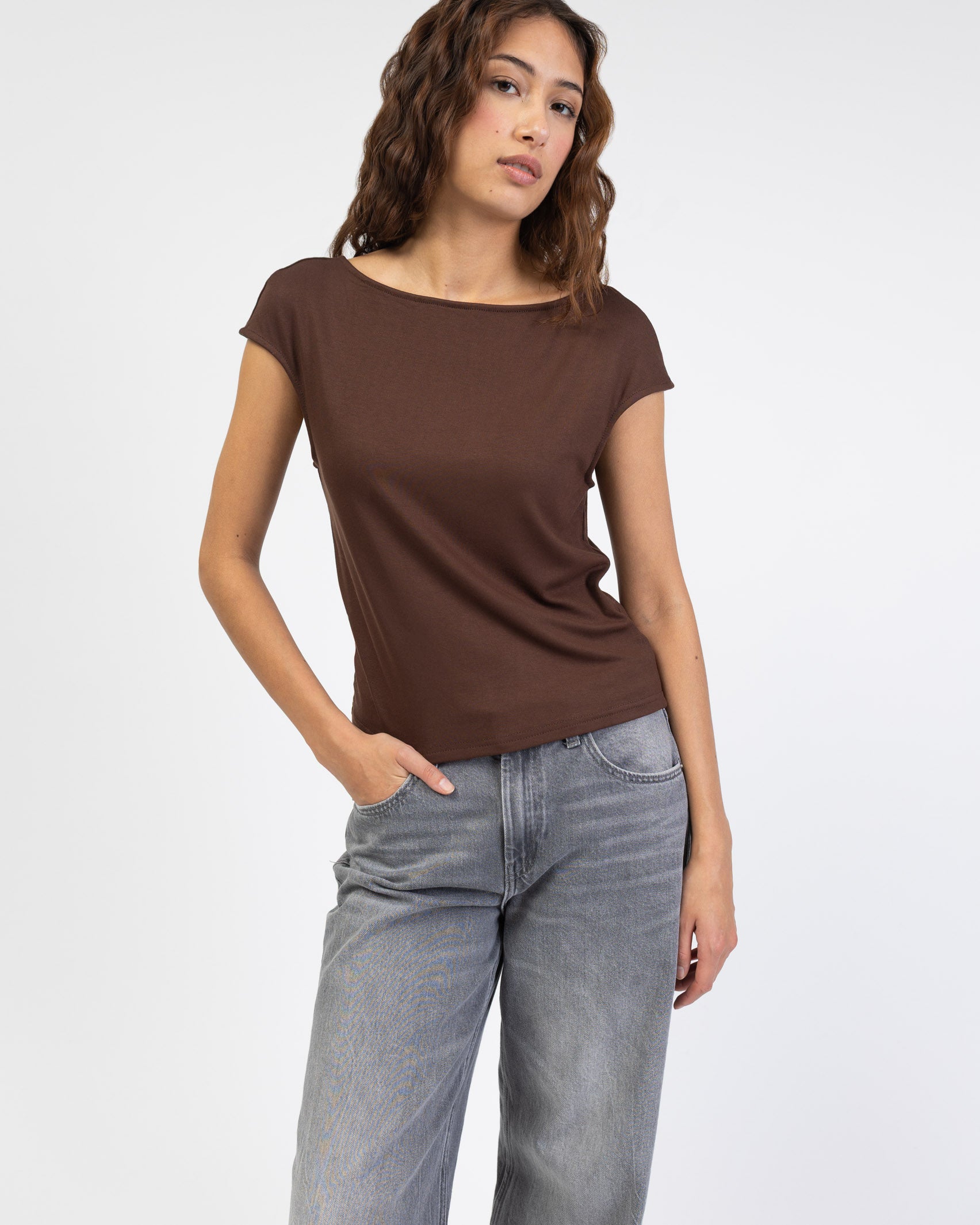 Rückenfreies T-Shirt