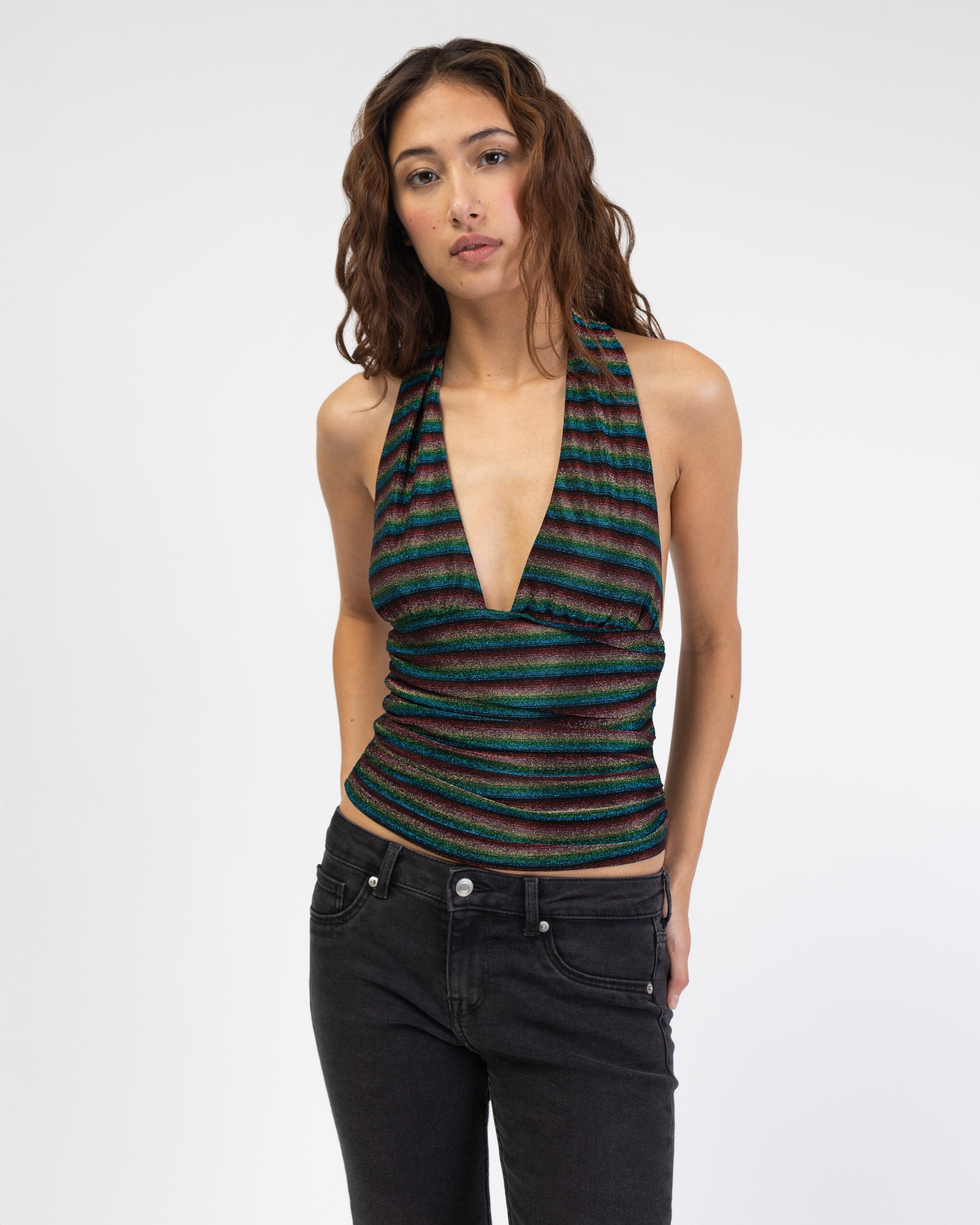 Neckholdertop mit glitzernden Streifen