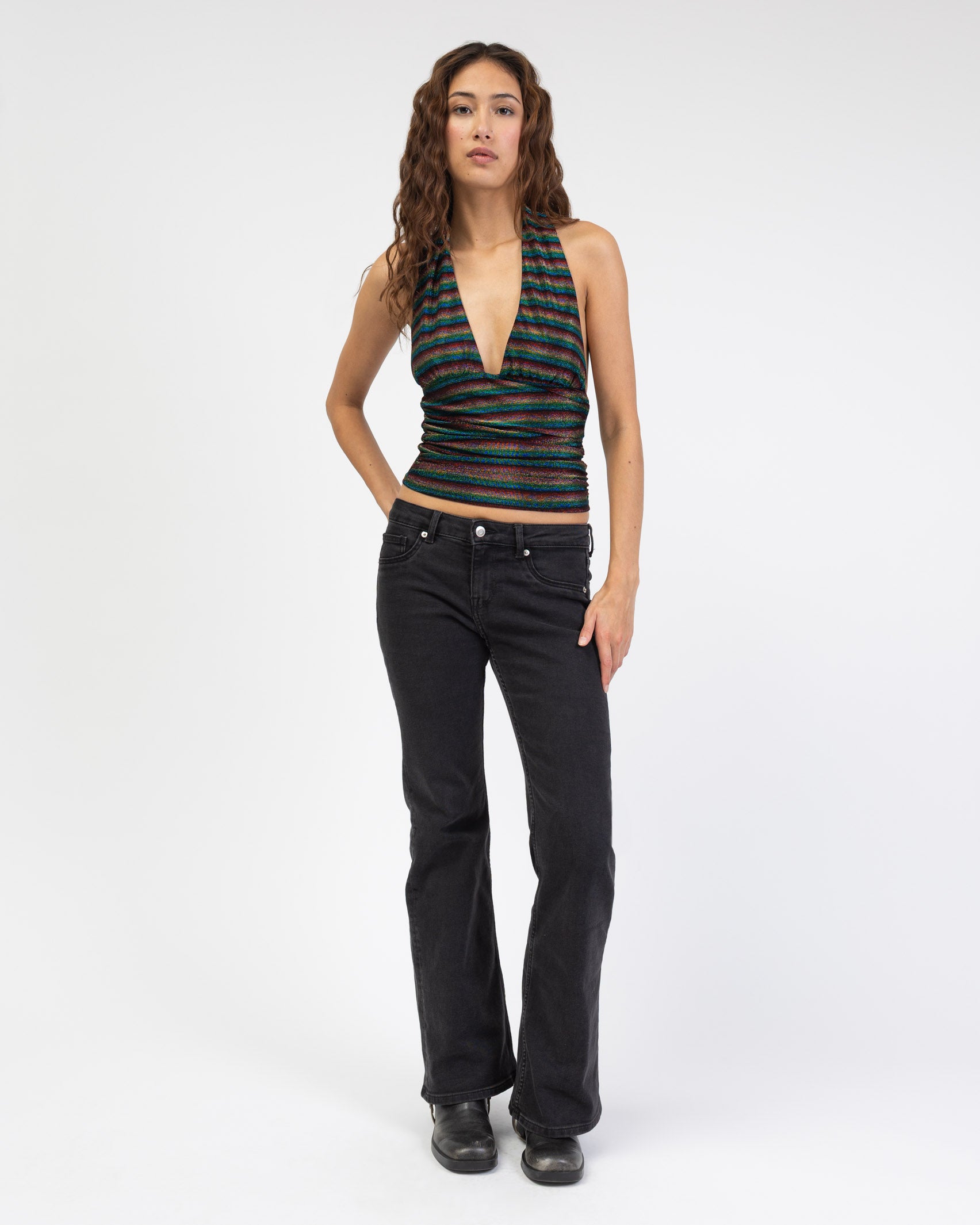 Neckholdertop mit glitzernden Streifen