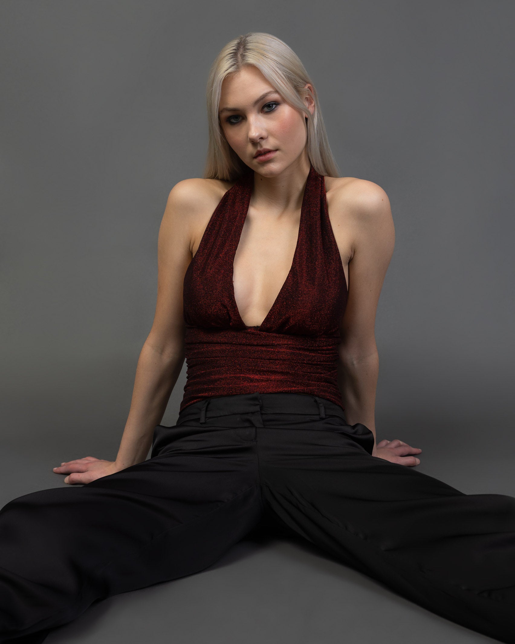 Neckholdertop mit Glitzer