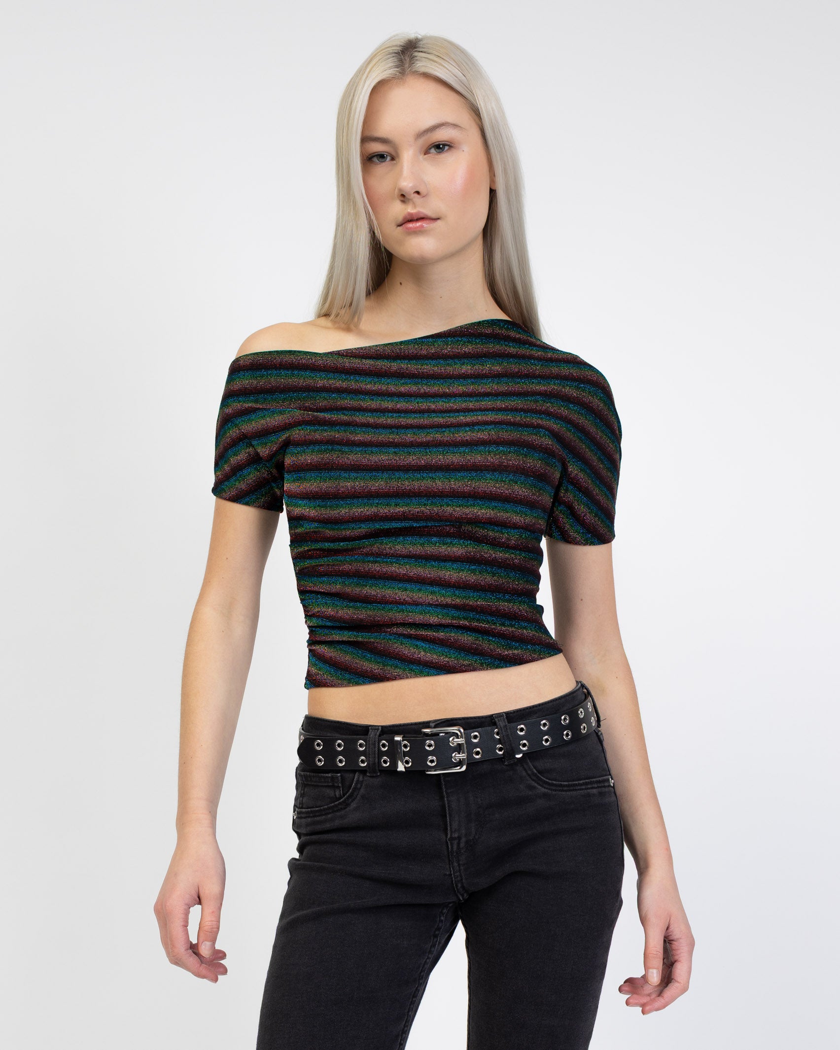 Offshoulder Shirt mit bunt glitzernden Streifen