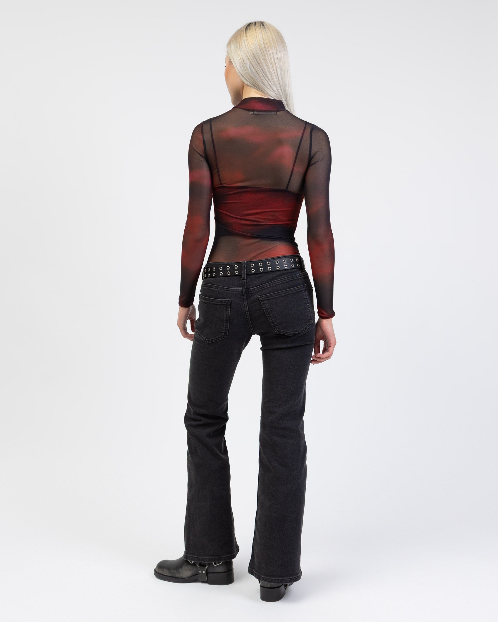 Body mit Nebel Print