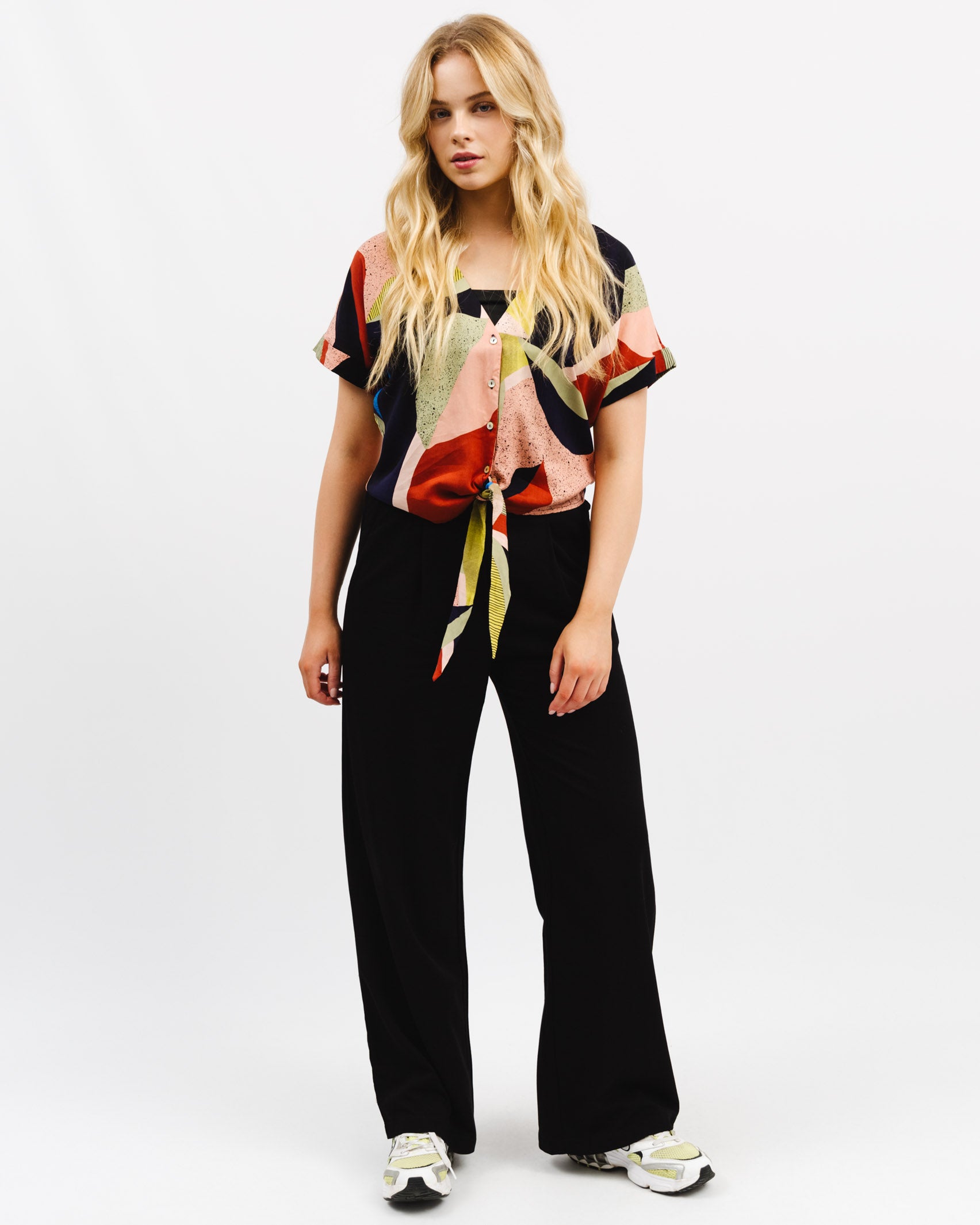 Bluse mit abstraktem Muster - Broke + Schön