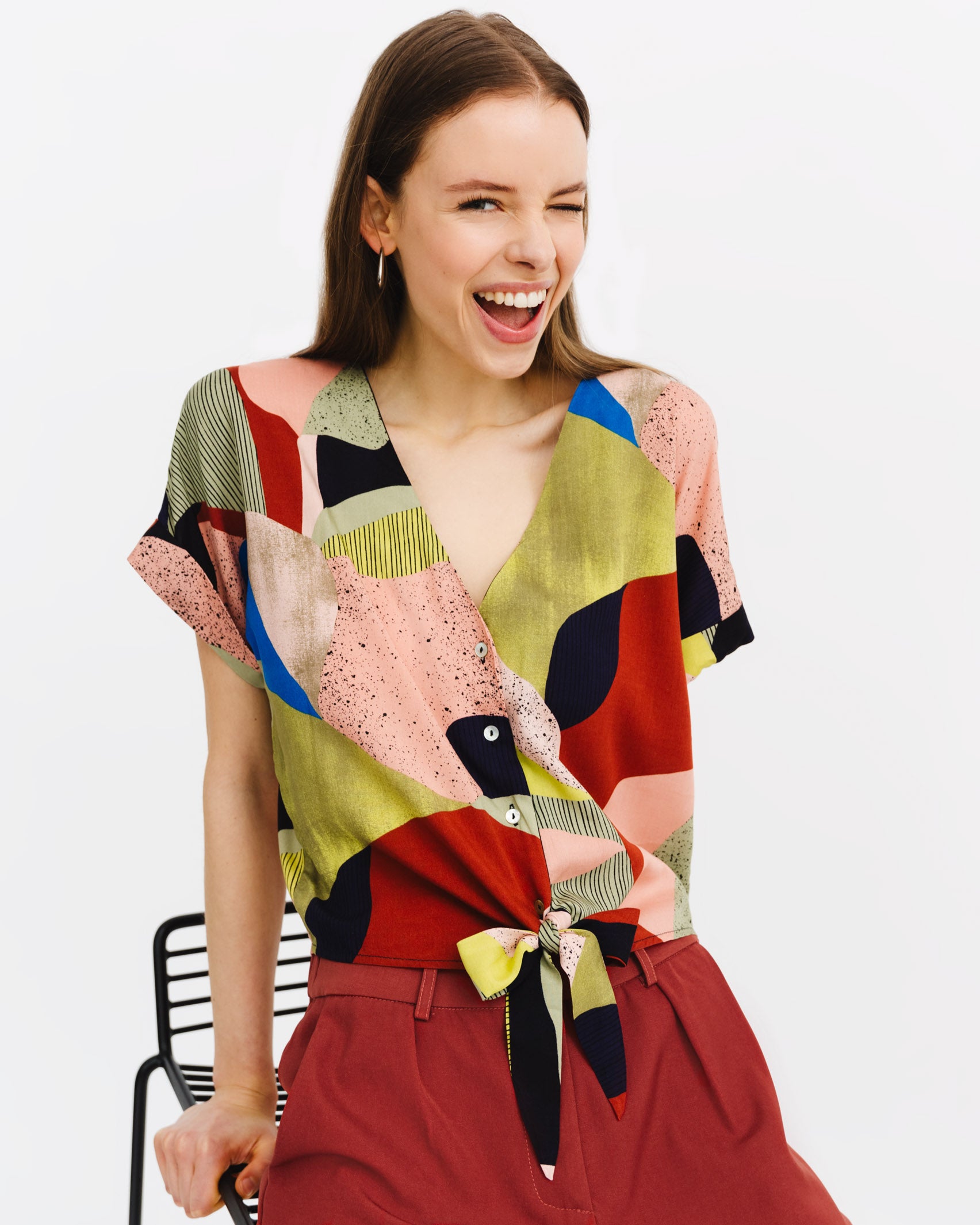 Bluse mit abstraktem Muster - Broke + Schön