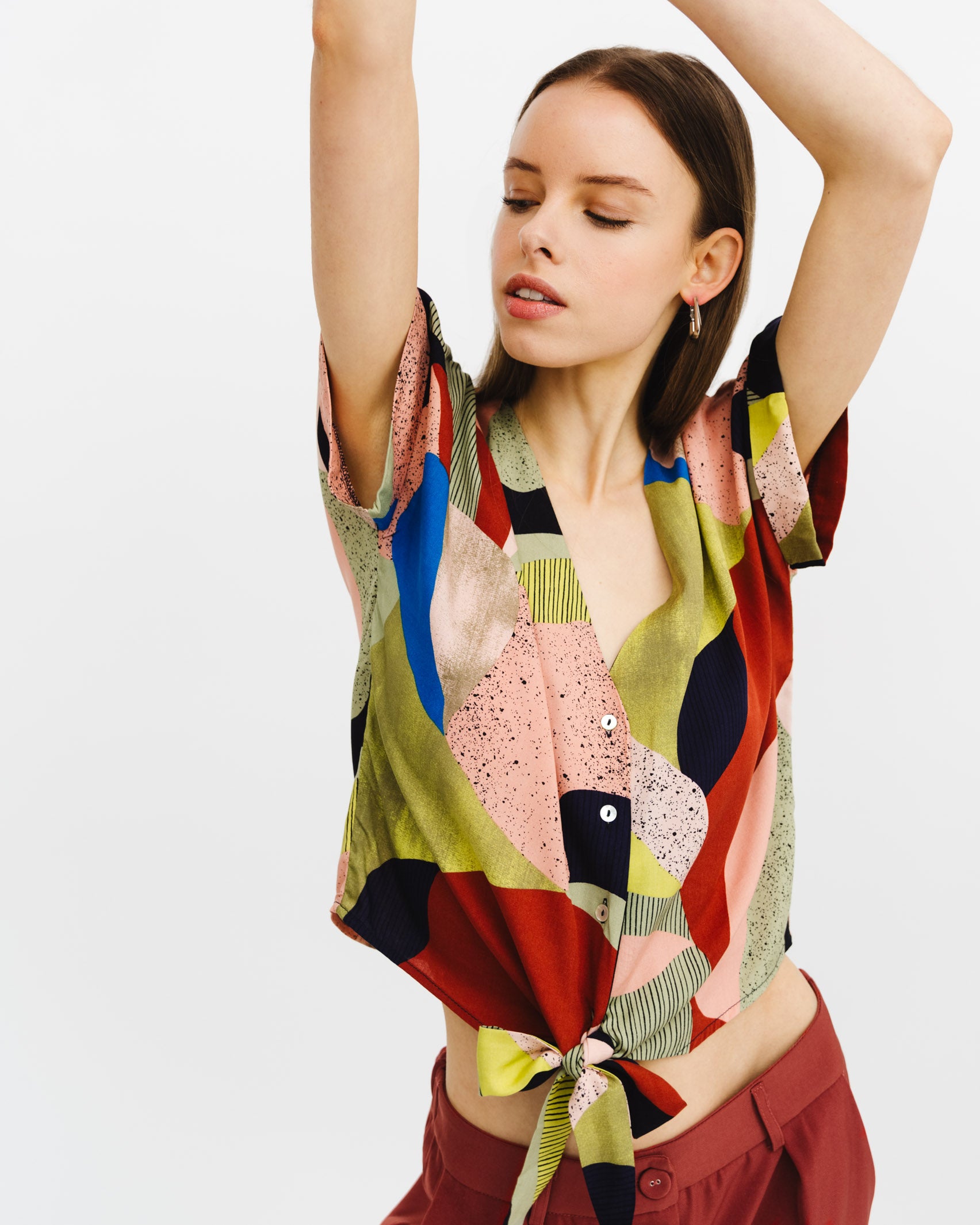 Bluse mit abstraktem Muster - Broke + Schön