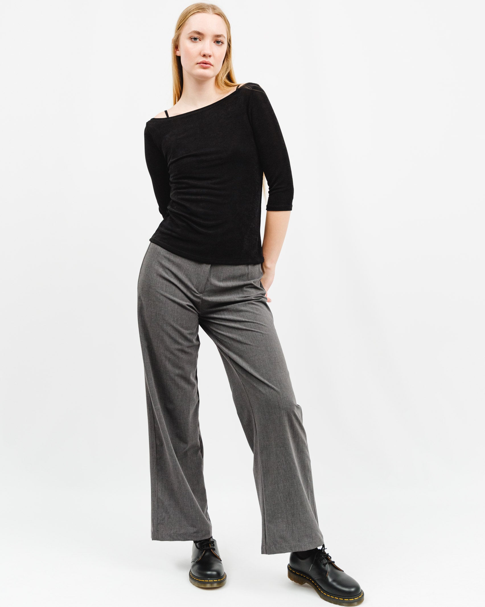 Schimmerndes Shirt mit U-Boot Ausschnitt - Broke + Schön