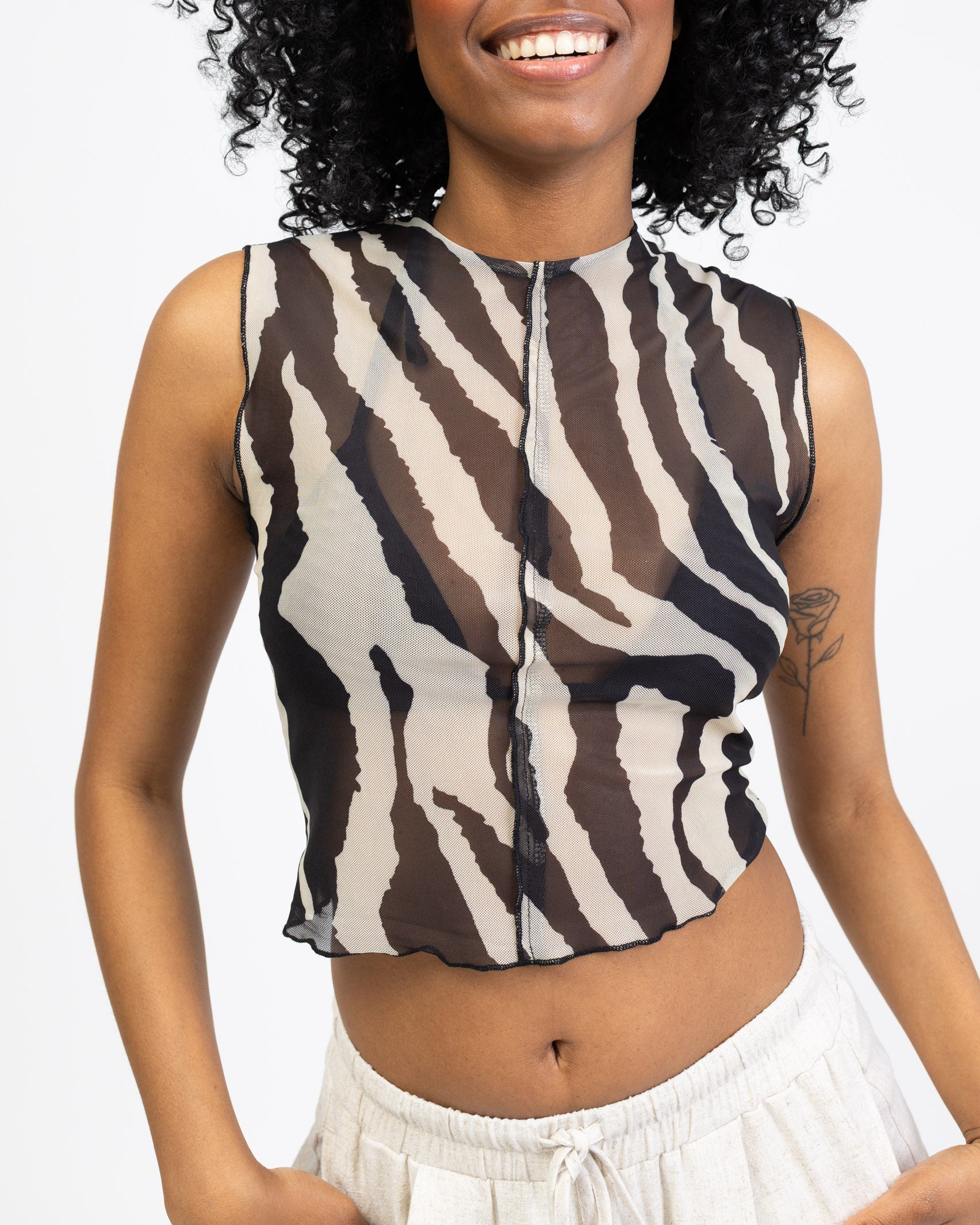 Mesh Top mit gecracktem Muster