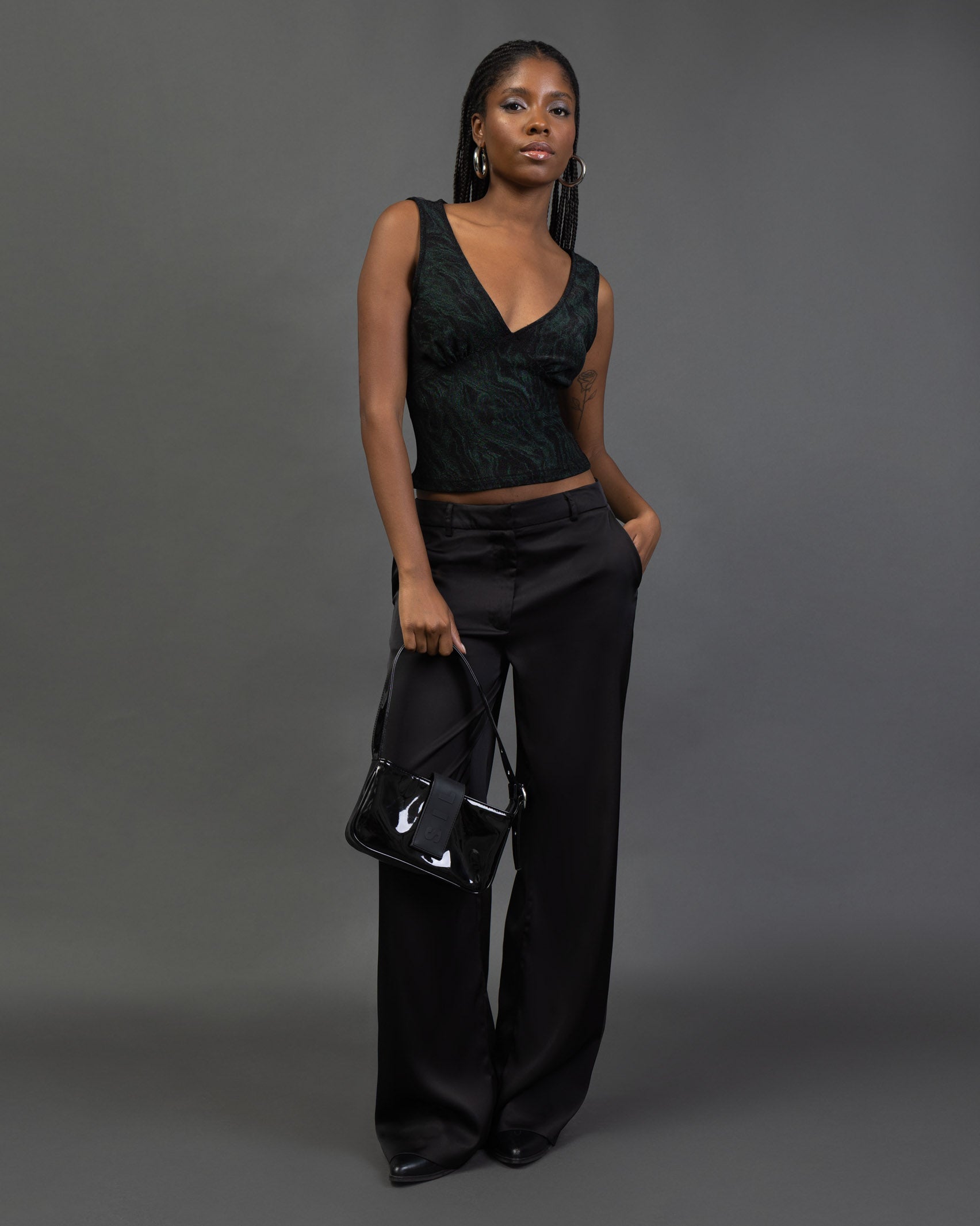 Top mit glitzerndem Marmormuster