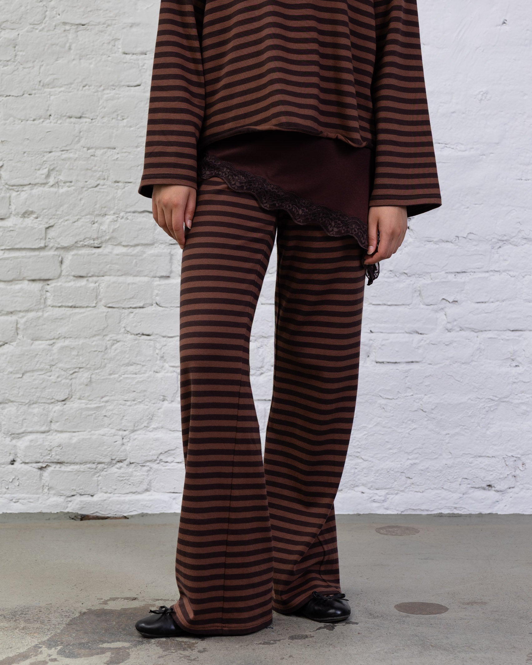 Sweatstoff Hose mit Streifen