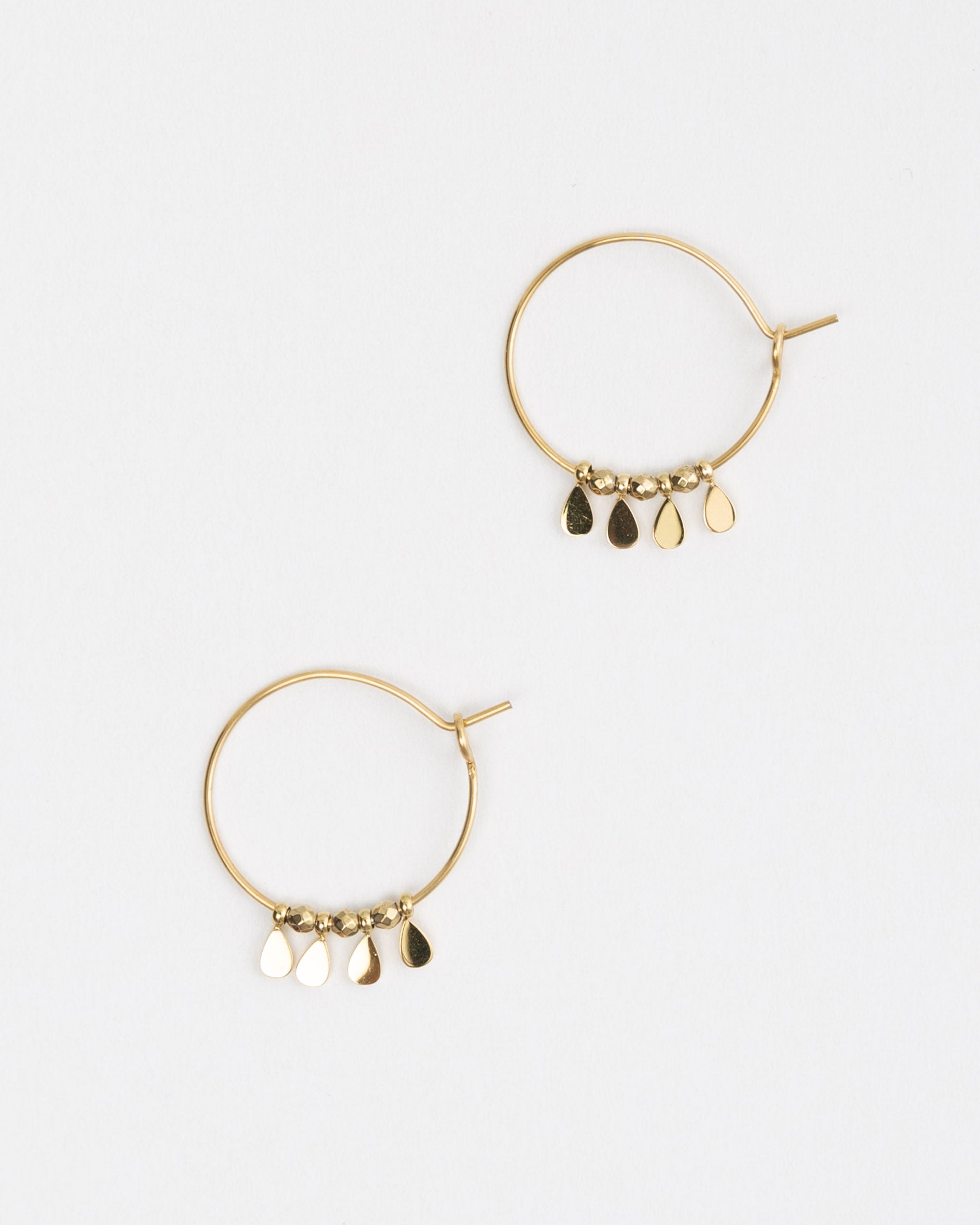 Creolen mit Anhängerdetails