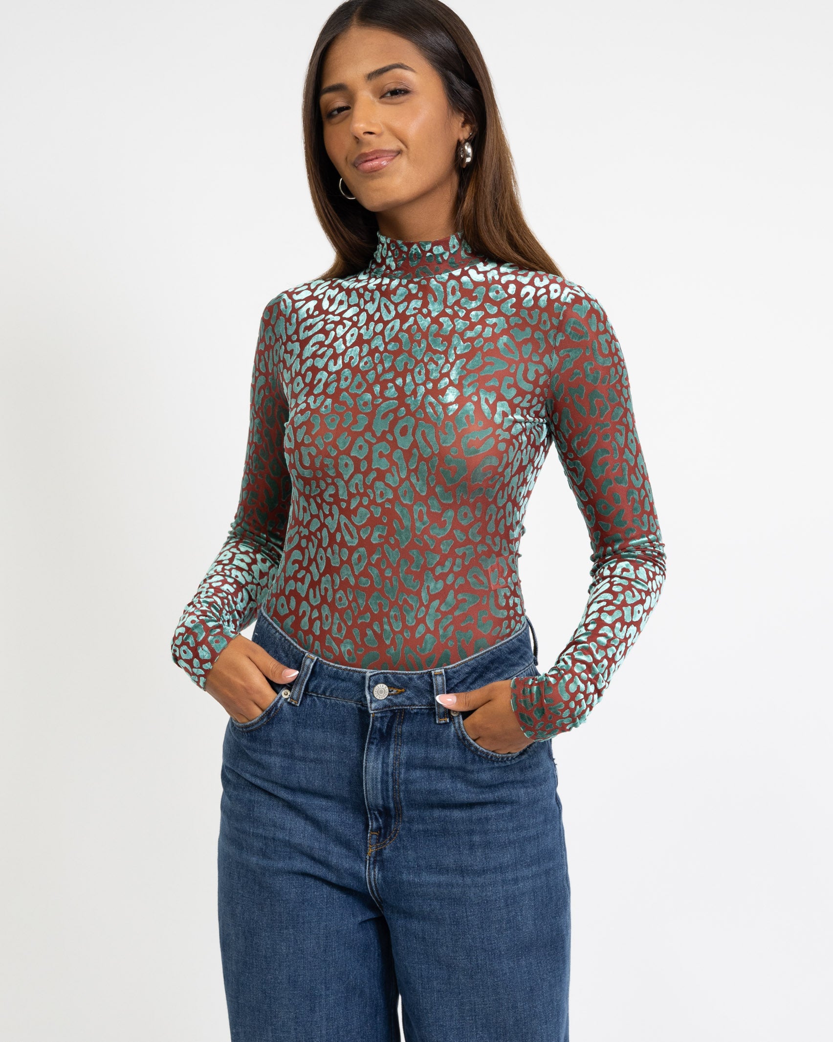 Samt Body mit Animalprint