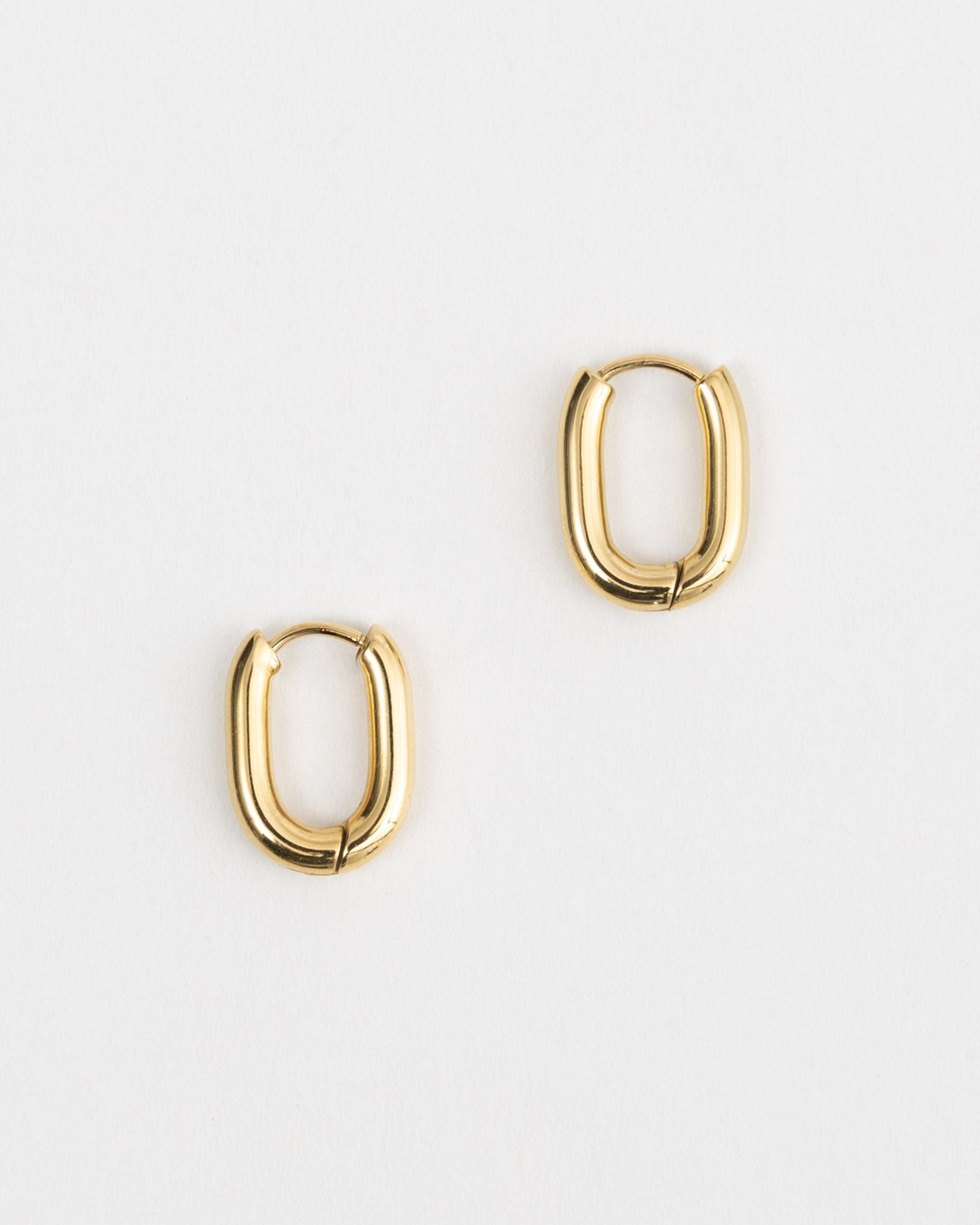 Kleine ovale Creolen