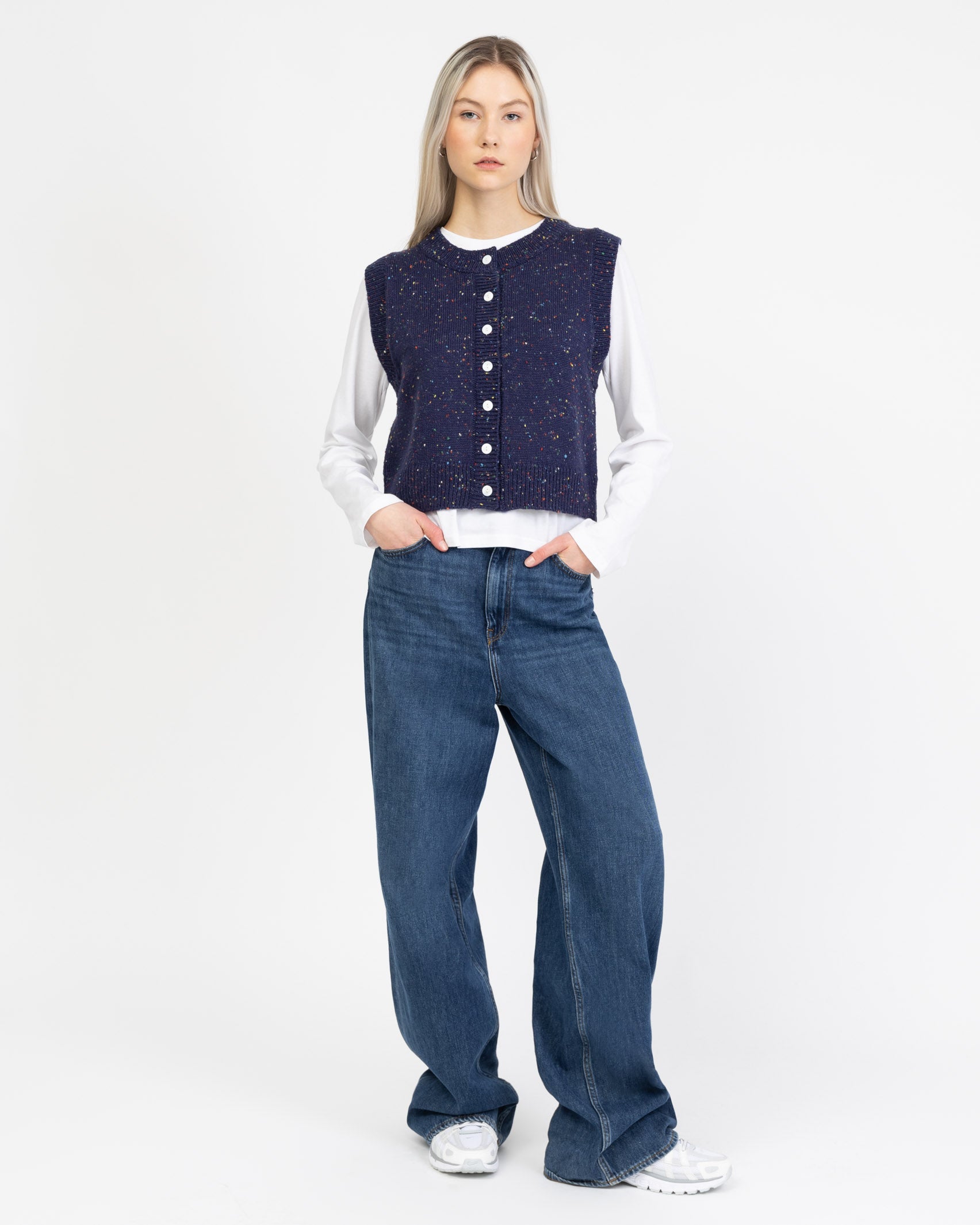 Strickweste mit Konfettiprint