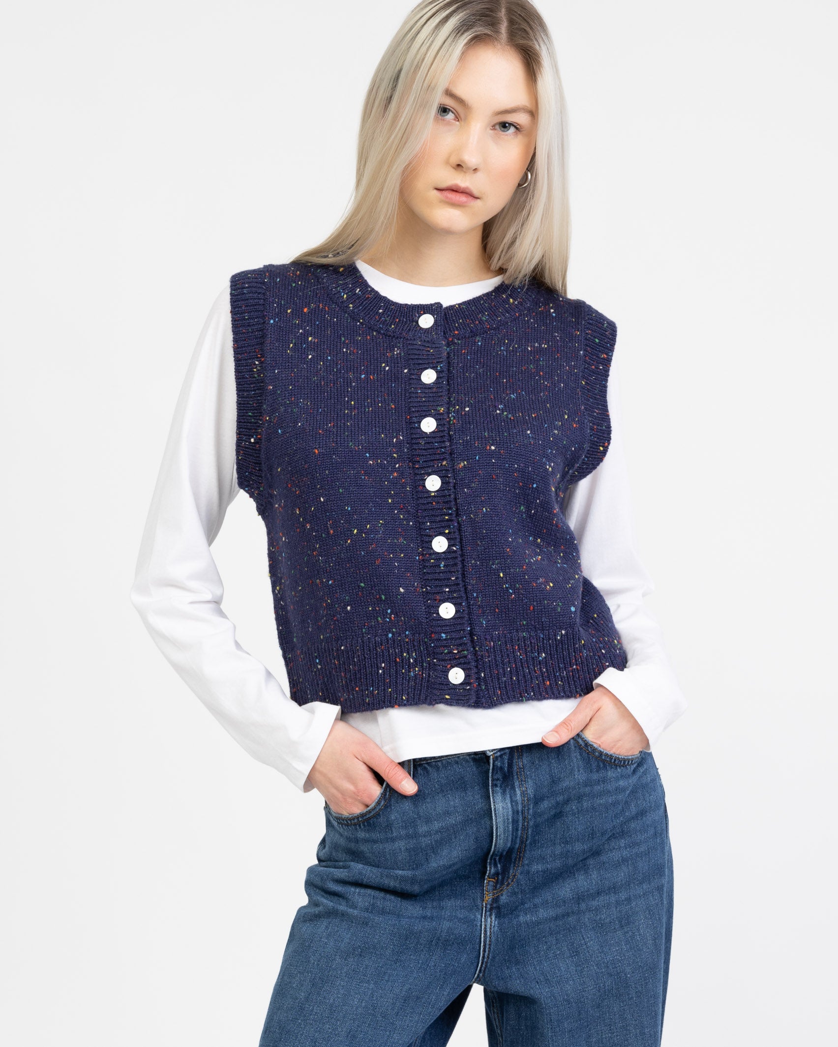 Strickweste mit Konfettiprint