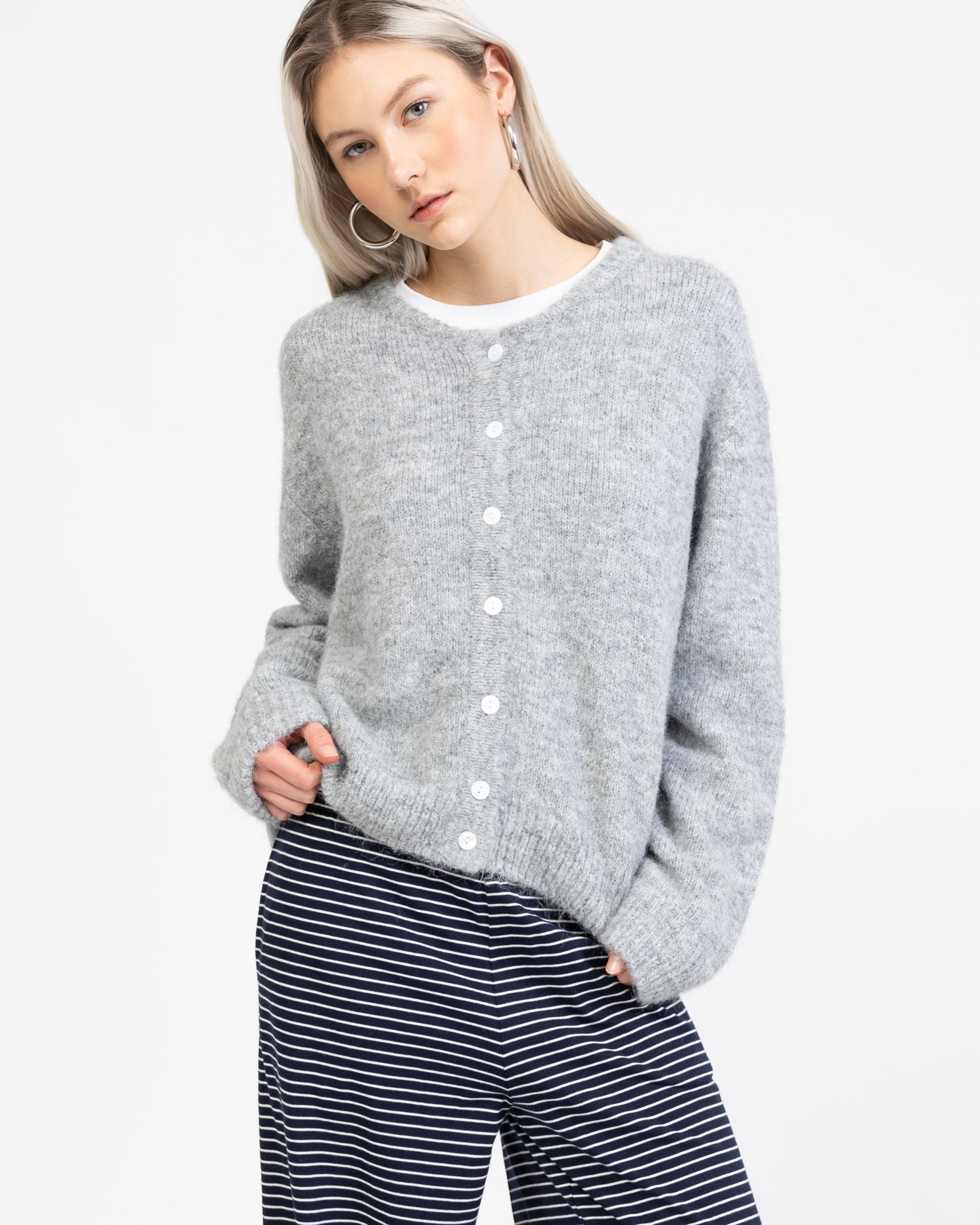 Weiche lockere Strickjacke