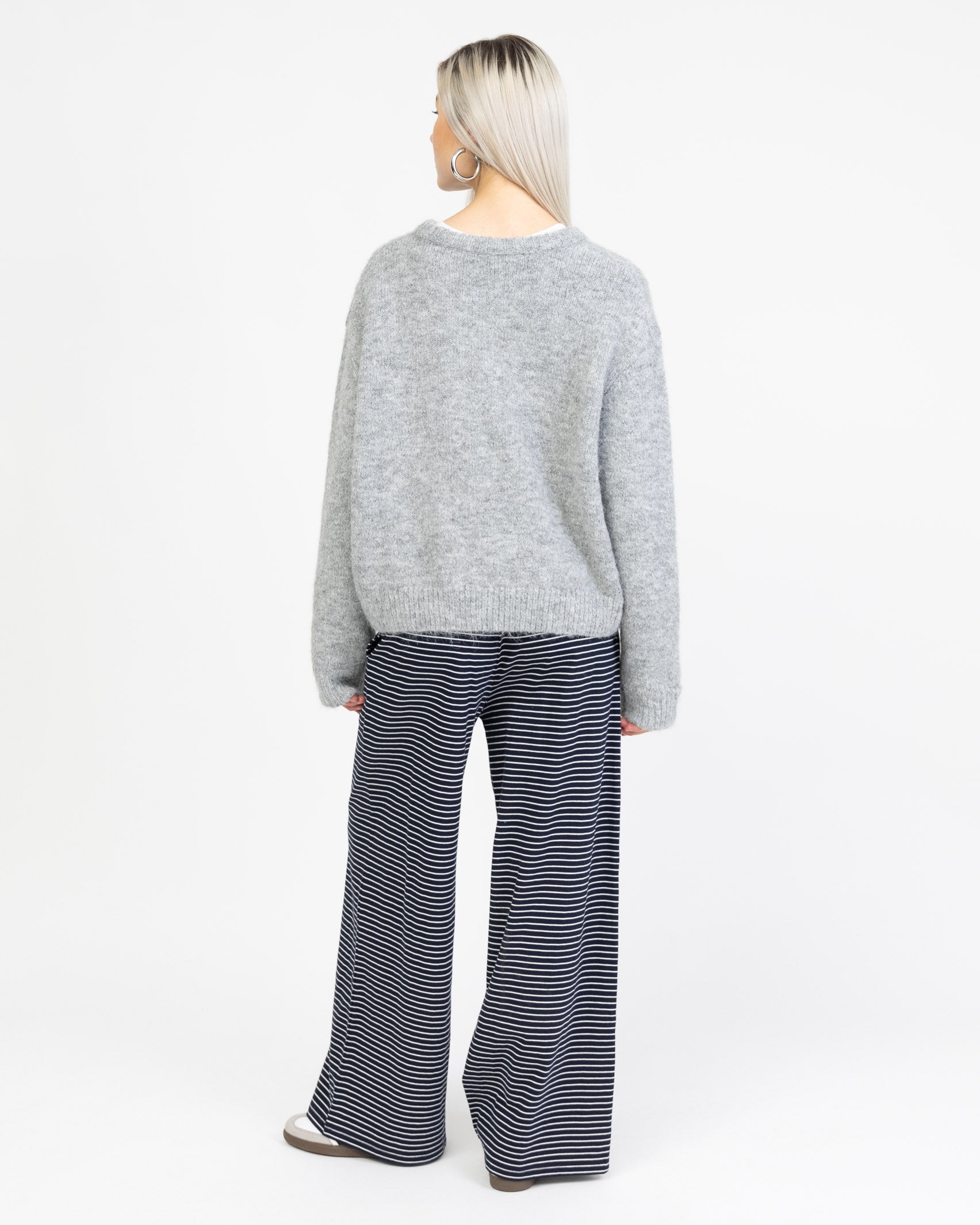 Weiche lockere Strickjacke