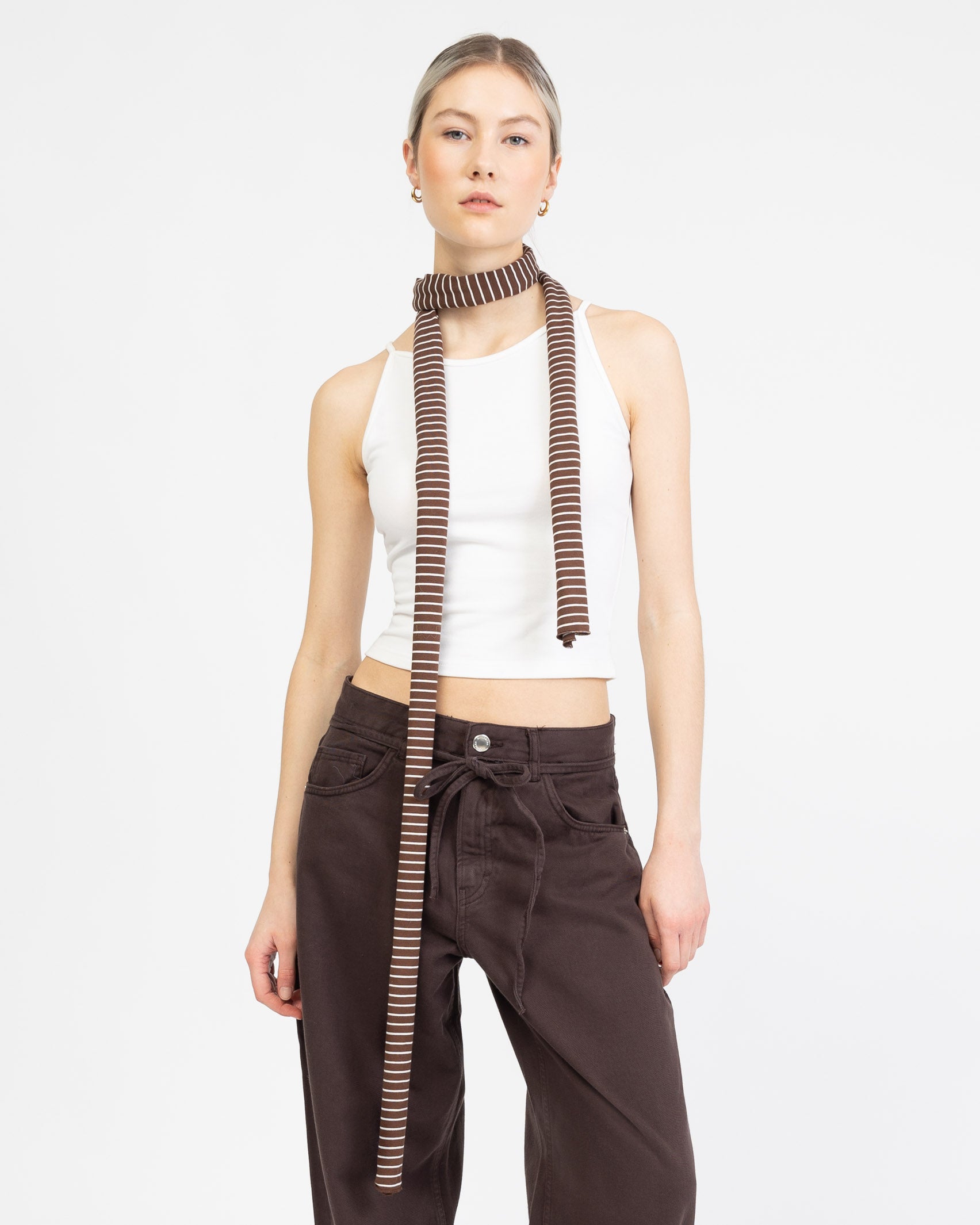 Gestreifter dünner Schal