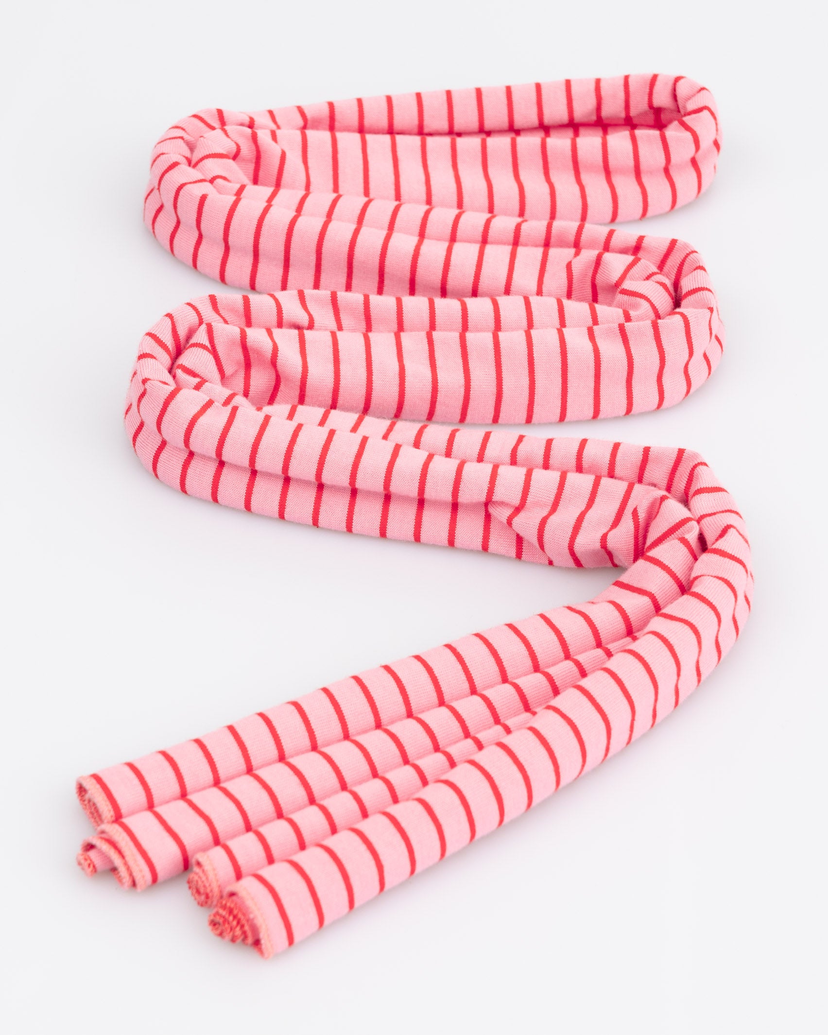 Gestreifter dünner Schal