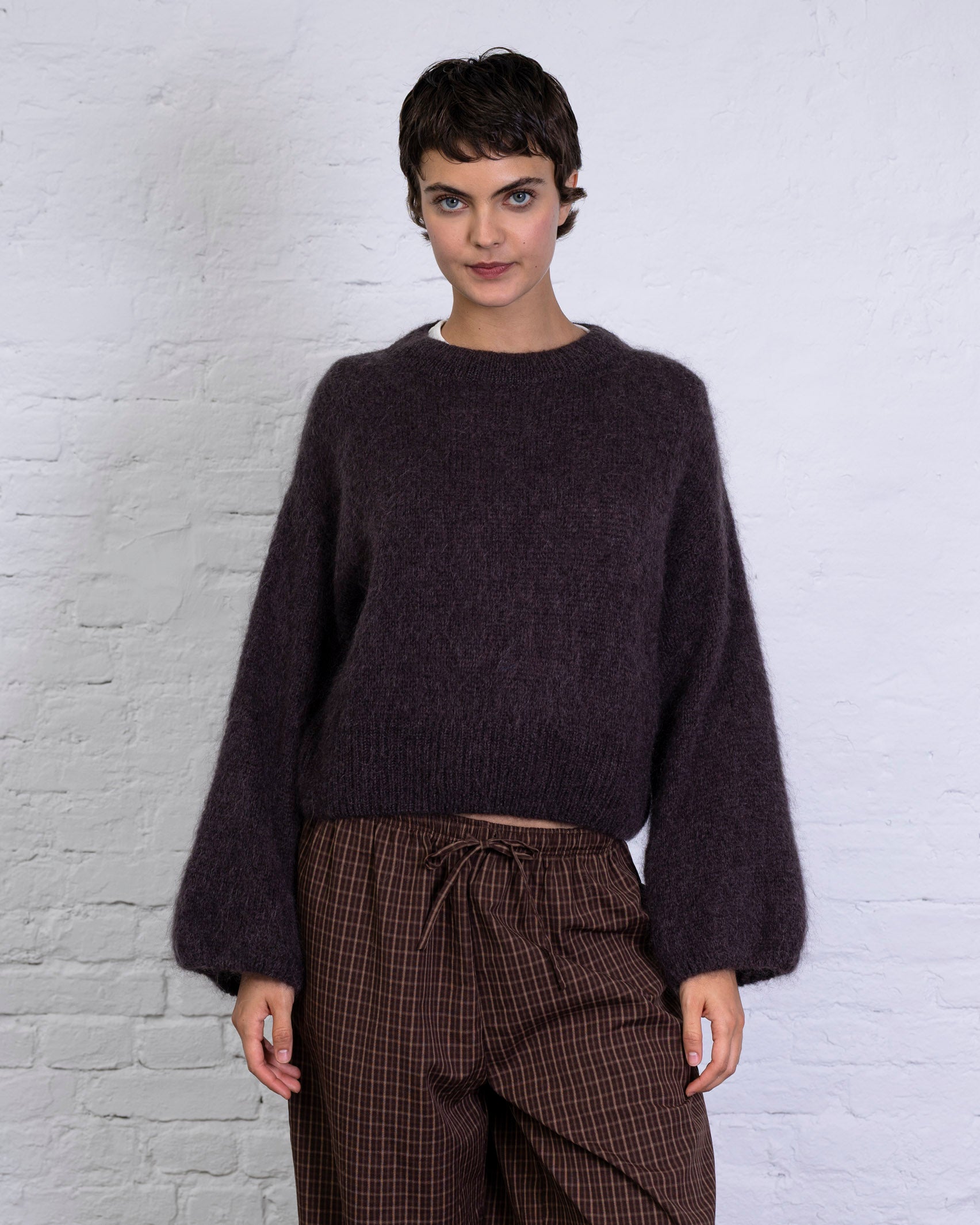 Klassischer Strickpullover mit weiten Ärmeln
