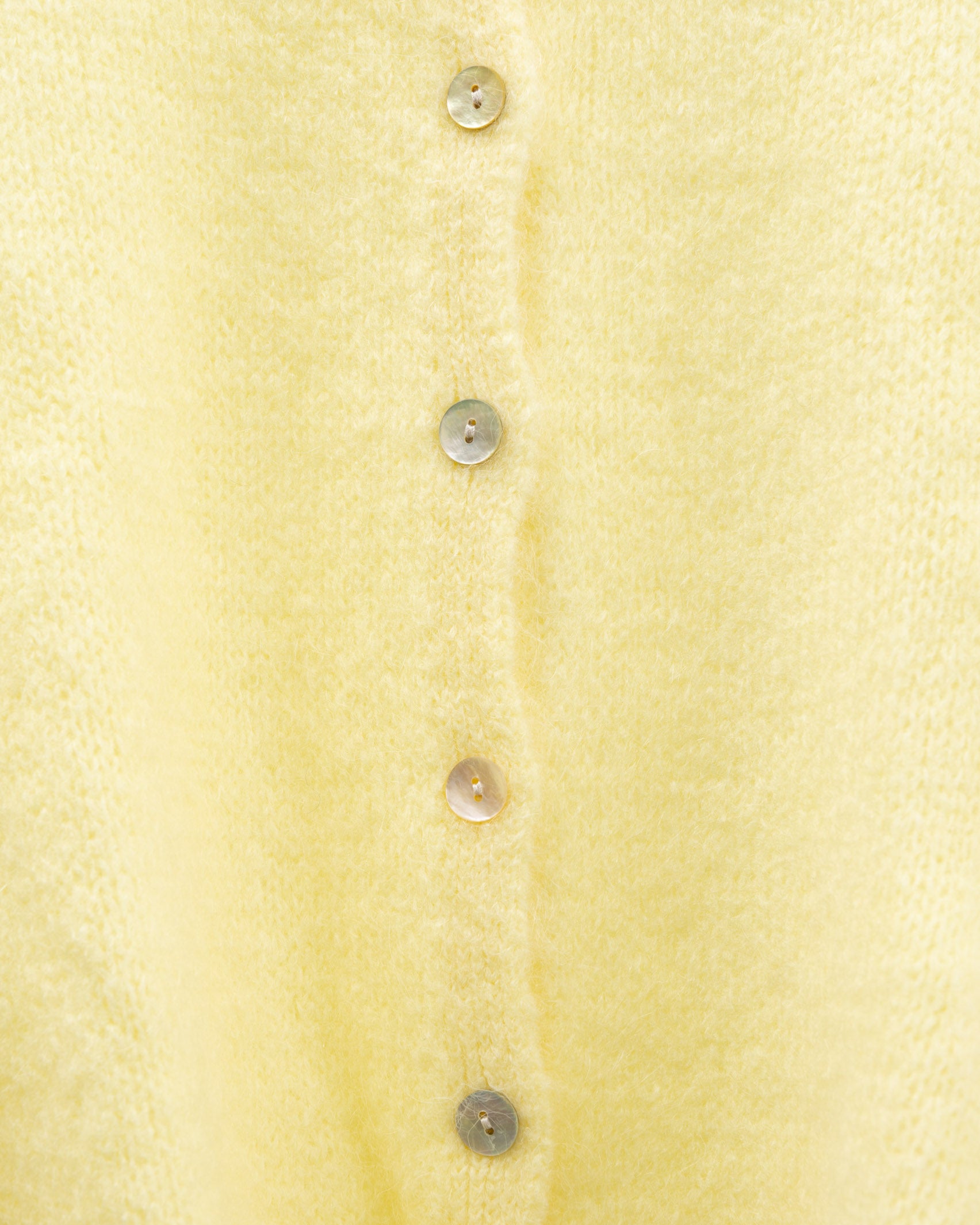 Weiche einfarbige Strickjacke