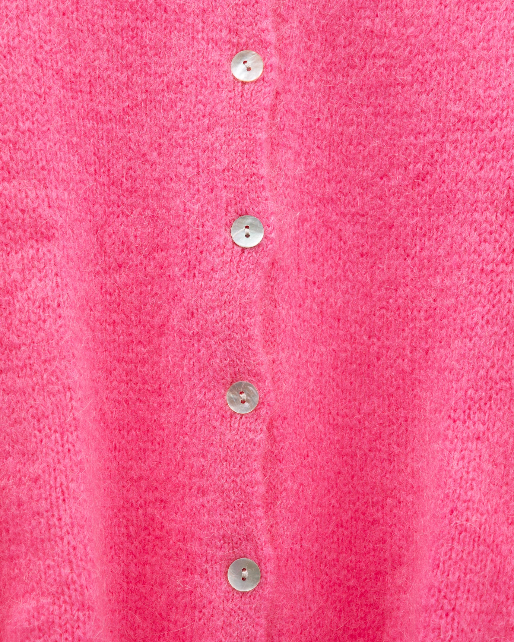 Weiche einfarbige Strickjacke