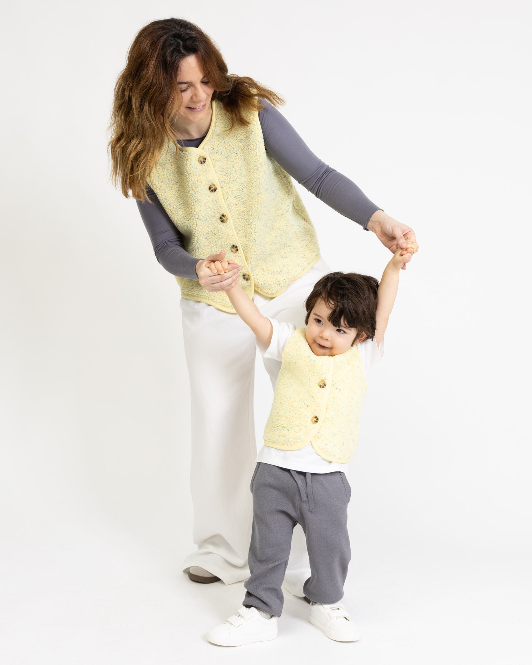 Teddy Kinderweste mit Konfettiprint