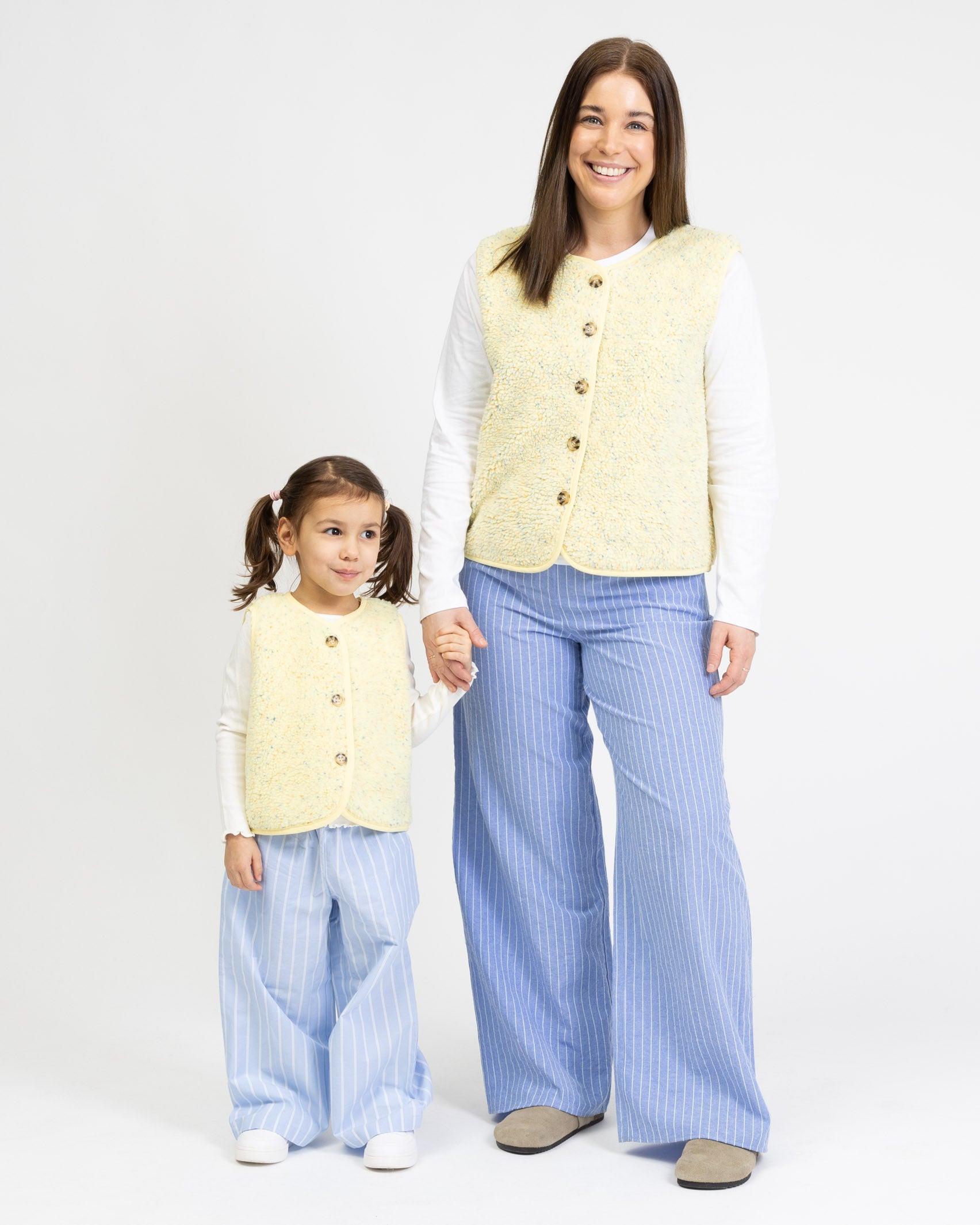 Teddy Kinderweste mit Konfettiprint