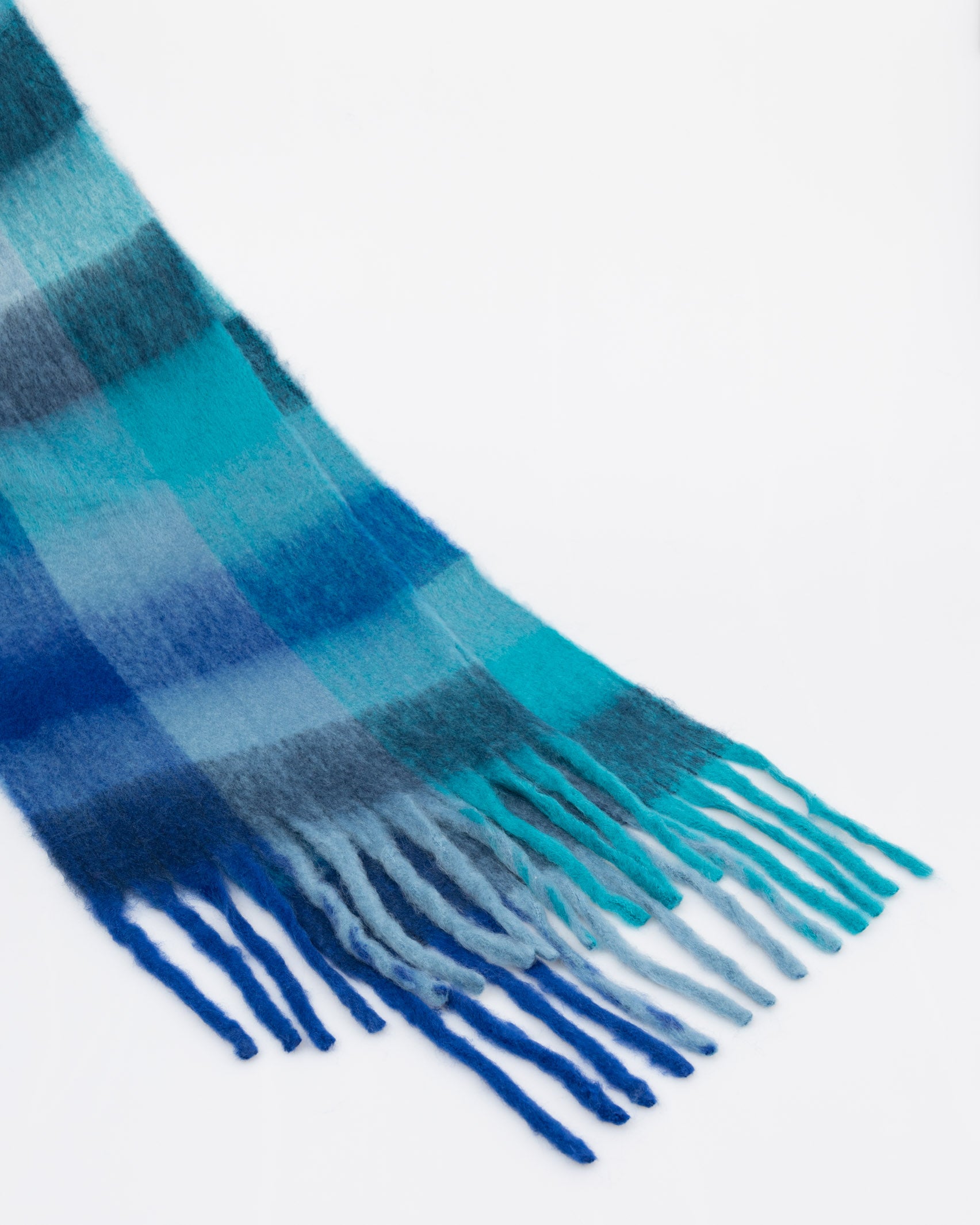 Breiter Schal mit Karomuster