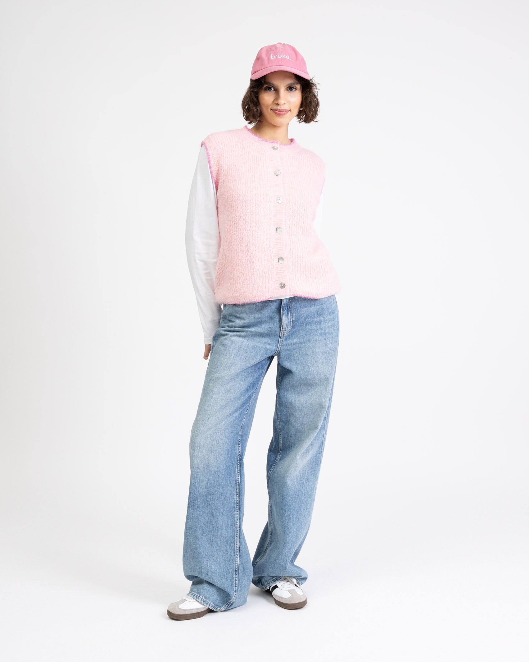 Weicher Pullunder mit Kontrastnähten