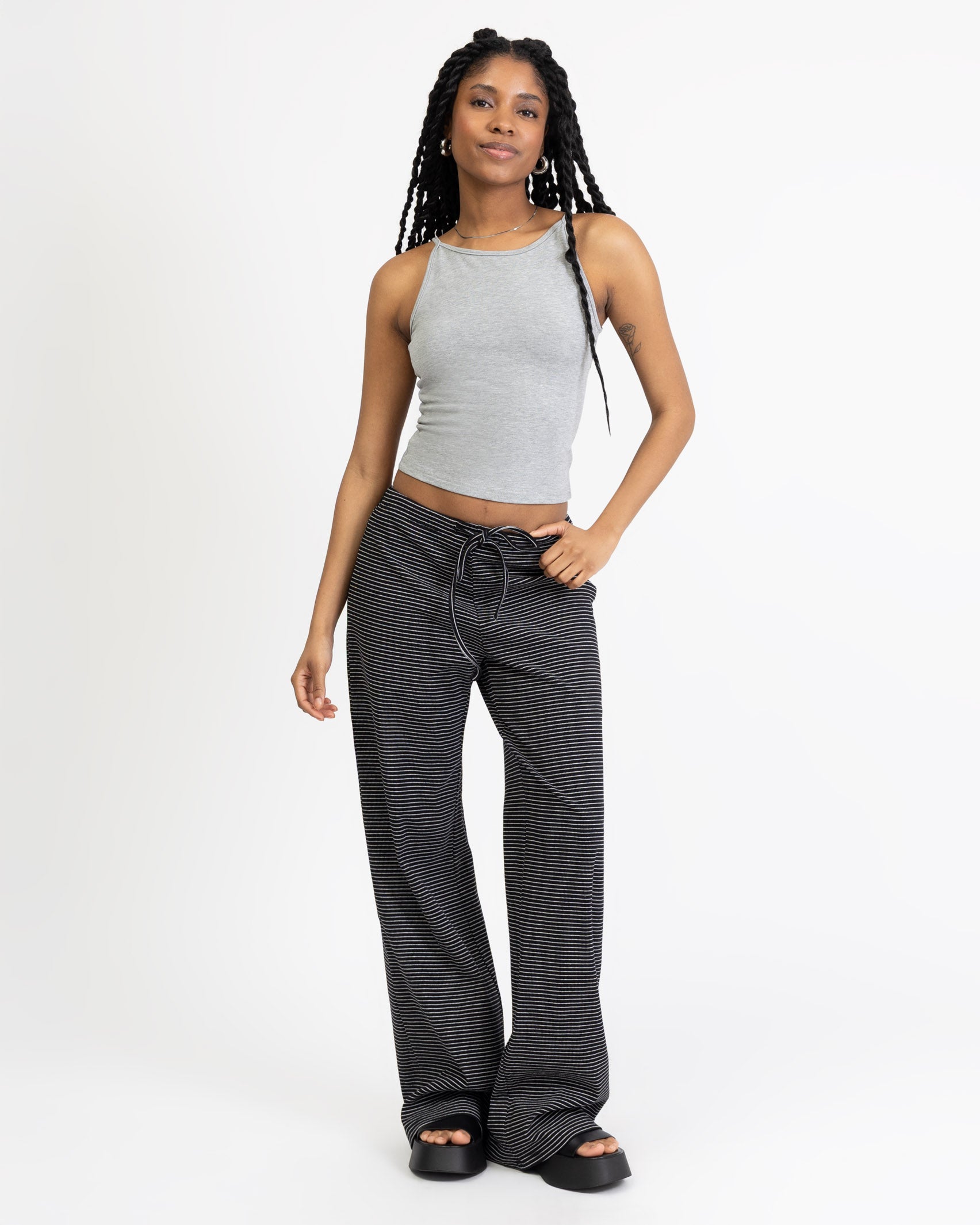 Gestreifte Hose mit Gummizug