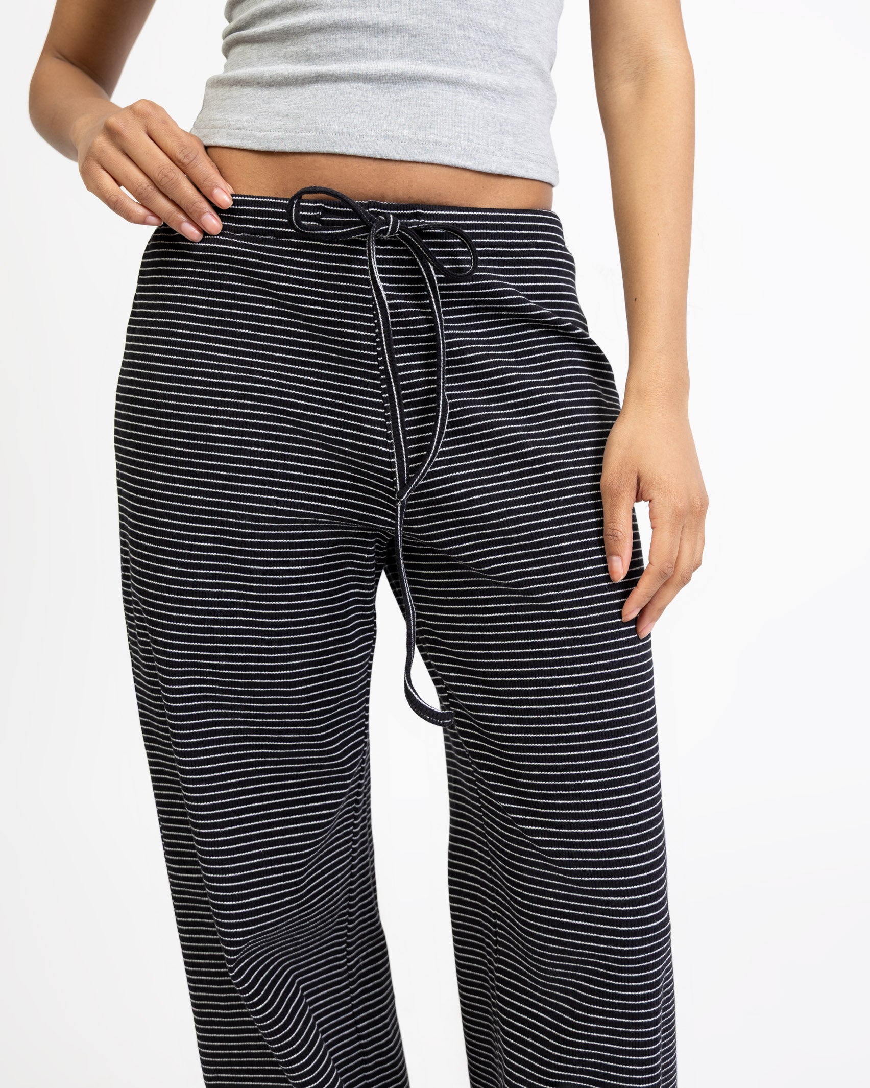 Gestreifte Hose mit Gummizug