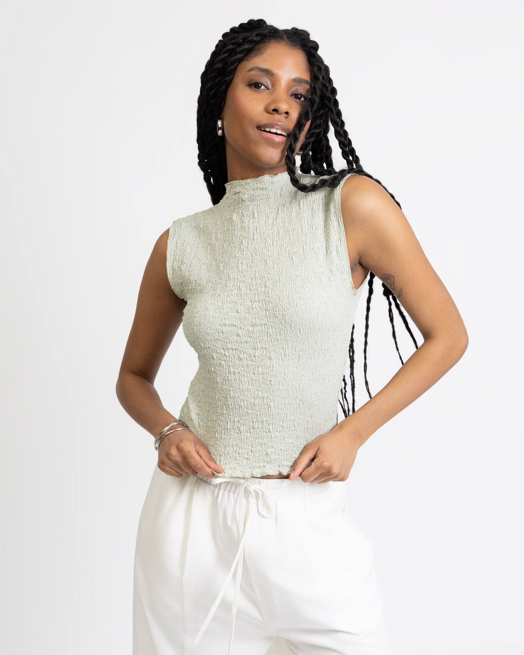 Top mit gecrinkeltem Material